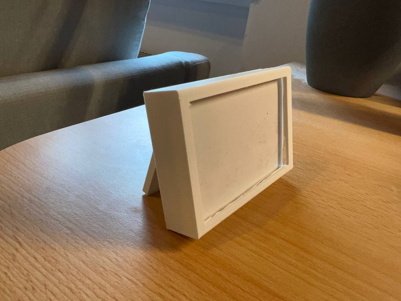 Desktop Card Holder by Hansu.Hessu Download free STL model