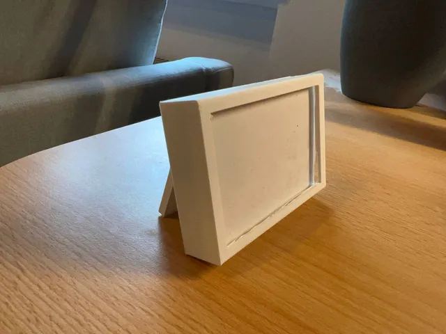 Desktop Card Holder