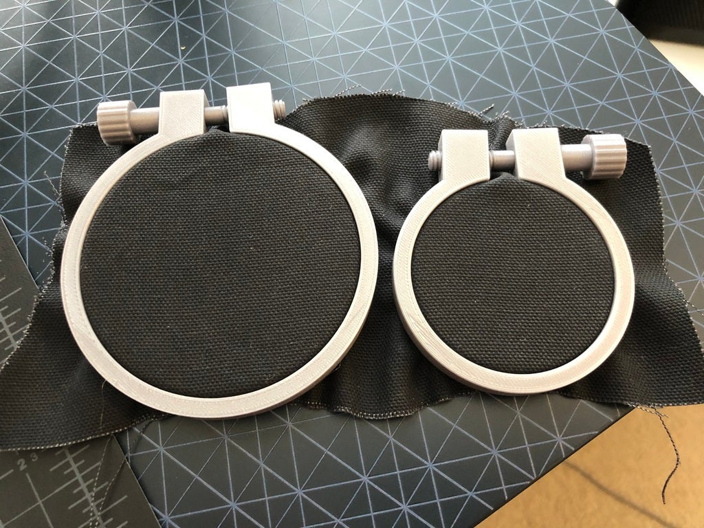 Embroidery hoop V2