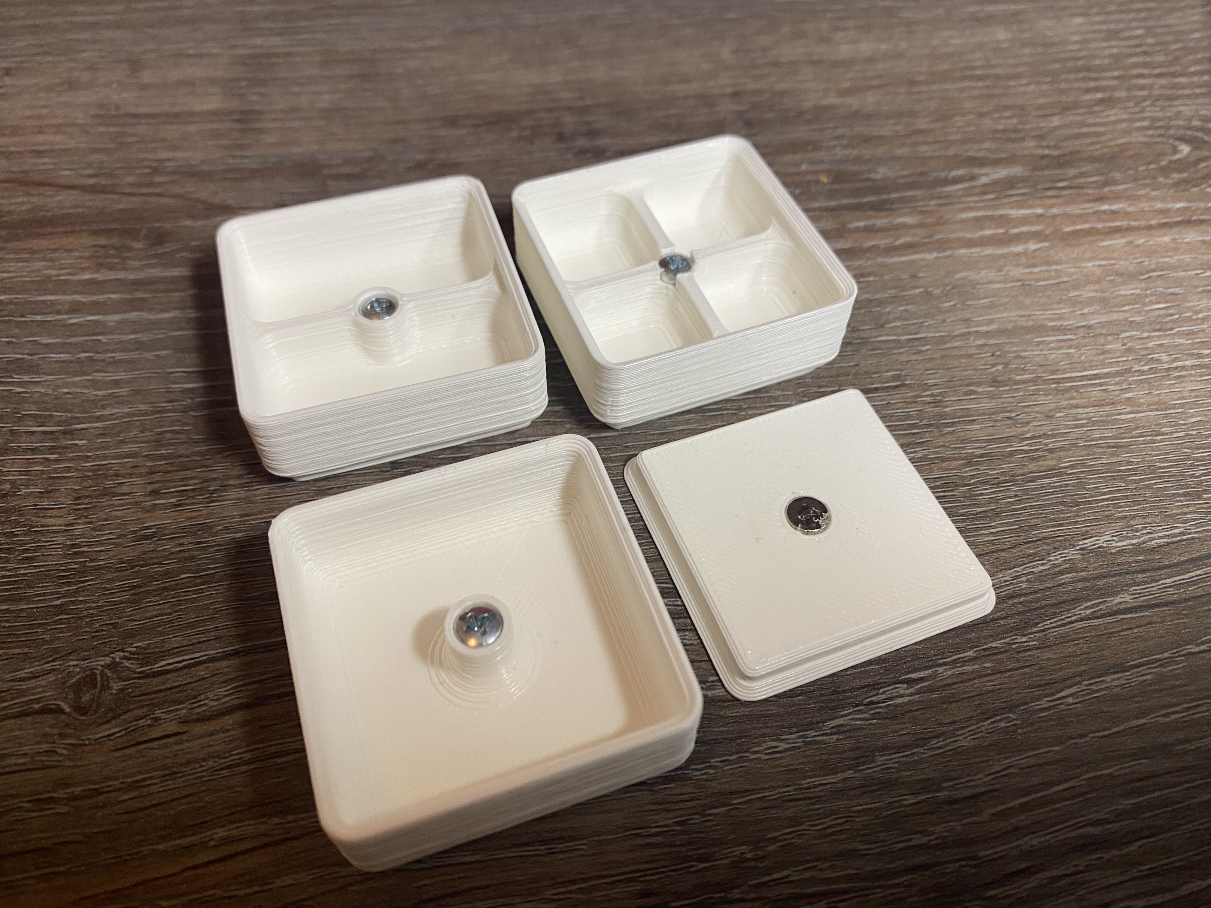 Gridfinity divider bins with magnetic stacking