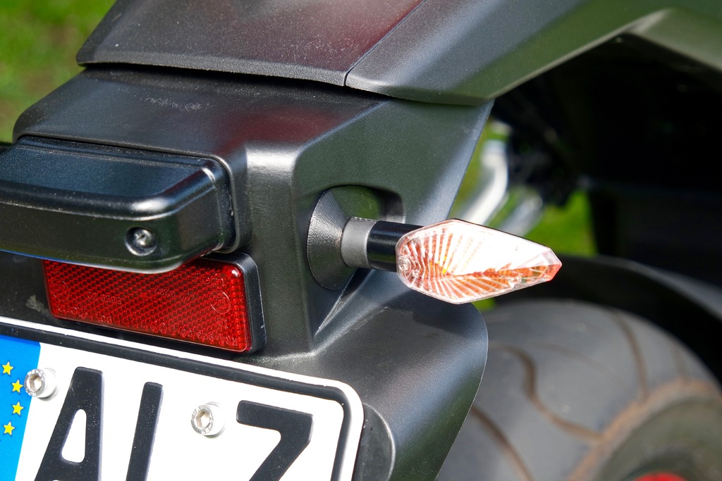 VMP LED Indicator Adapter Spacers For Honda Motorcycles – Front Or Rear Turn Signal Covers