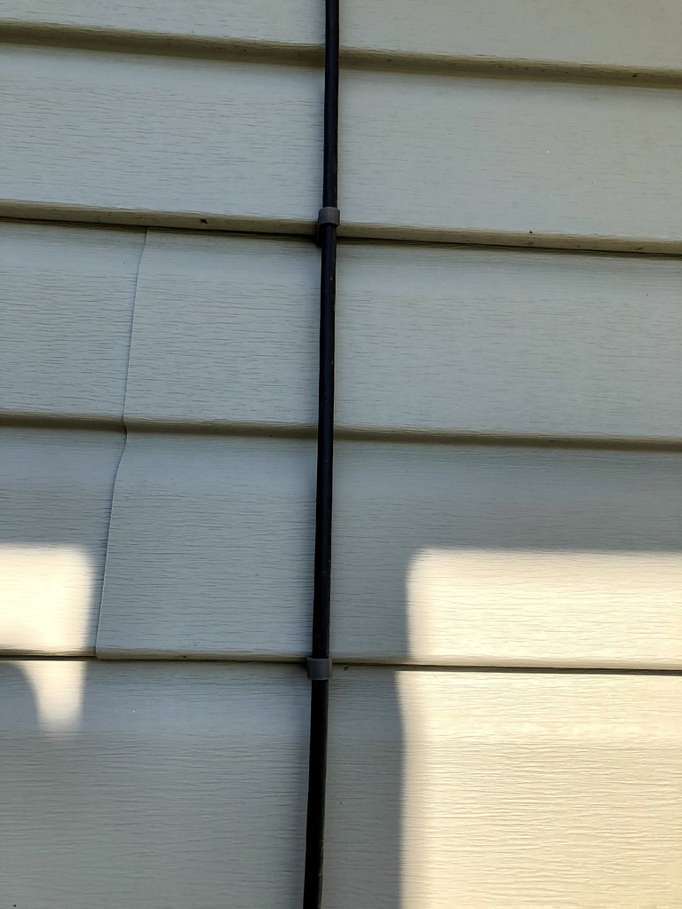 Starlink Cable Clips for Vinyl Siding by Humanshield