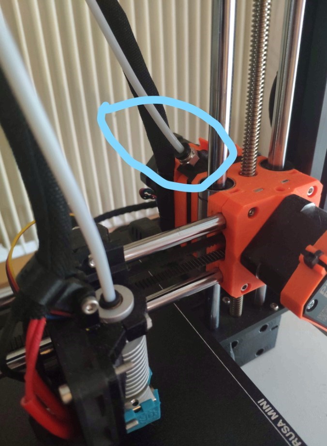 MINI-extruder-rear with PC4-01 M10 1.75mm PTFE Tube Connector