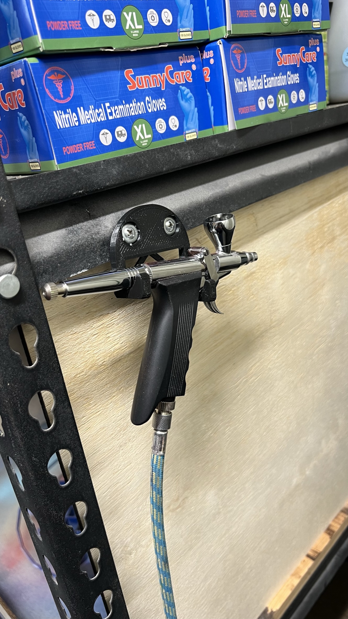 Airbrush holder