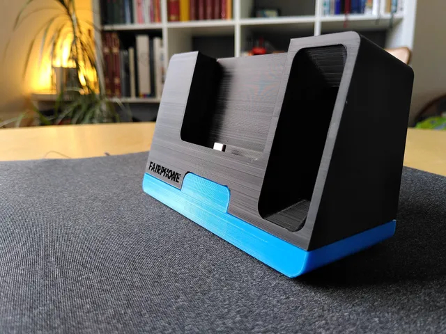 Fairphone 3 desktop stand with amplifier (v.3)