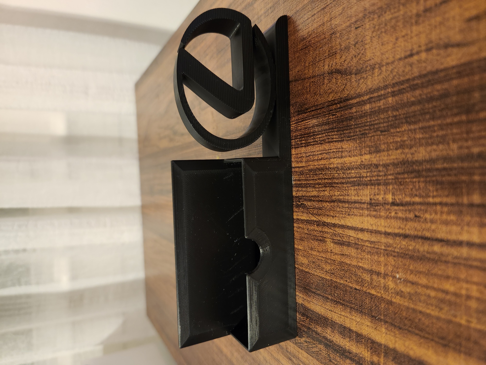 Lexus L Logo Business Card Display