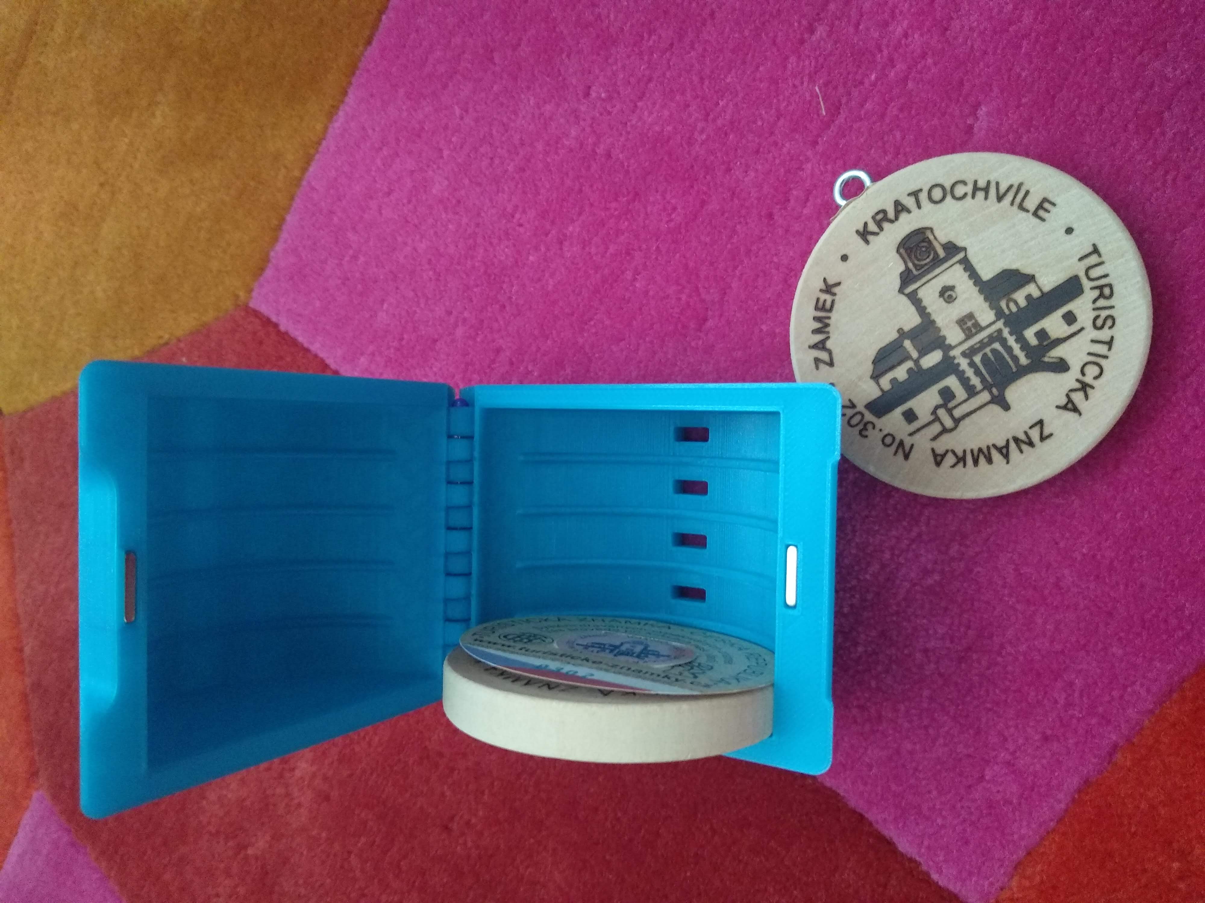 Transportní krabička na turistické známky (Box for memory stamps)
