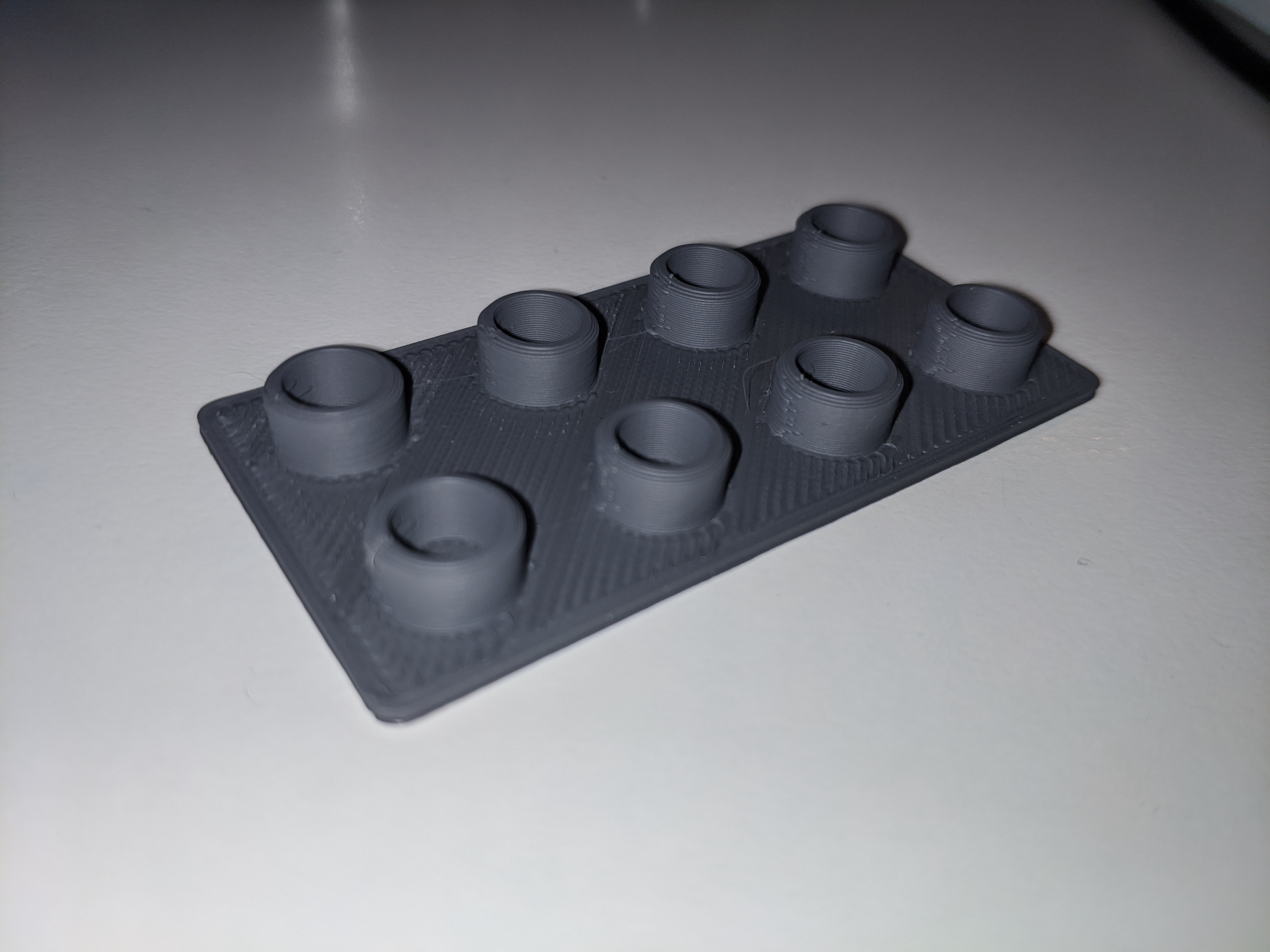 thin (1mm) bridge connector compatible with Lego DUPLO