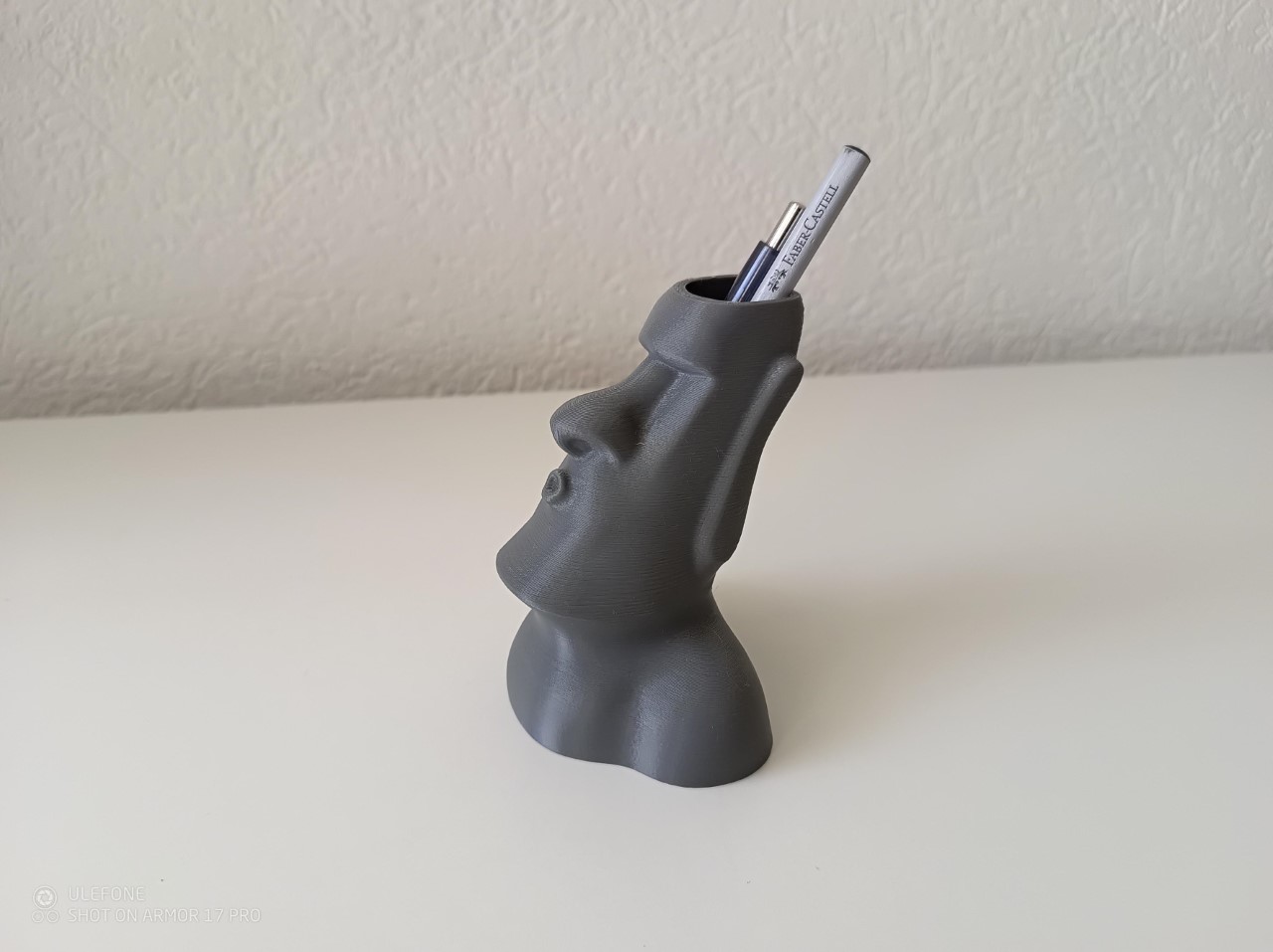 Moai Holder