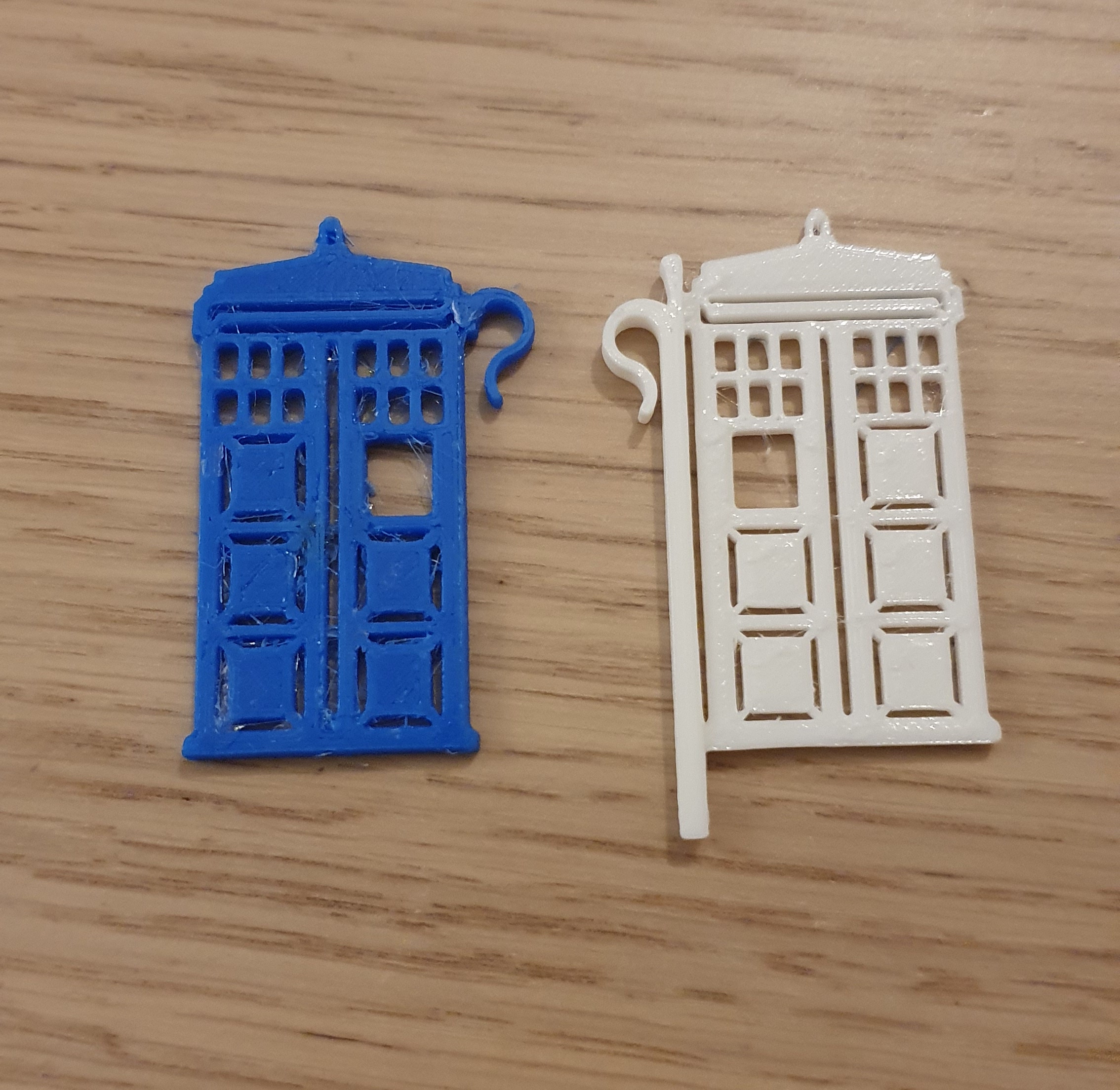 Tardis glass clip