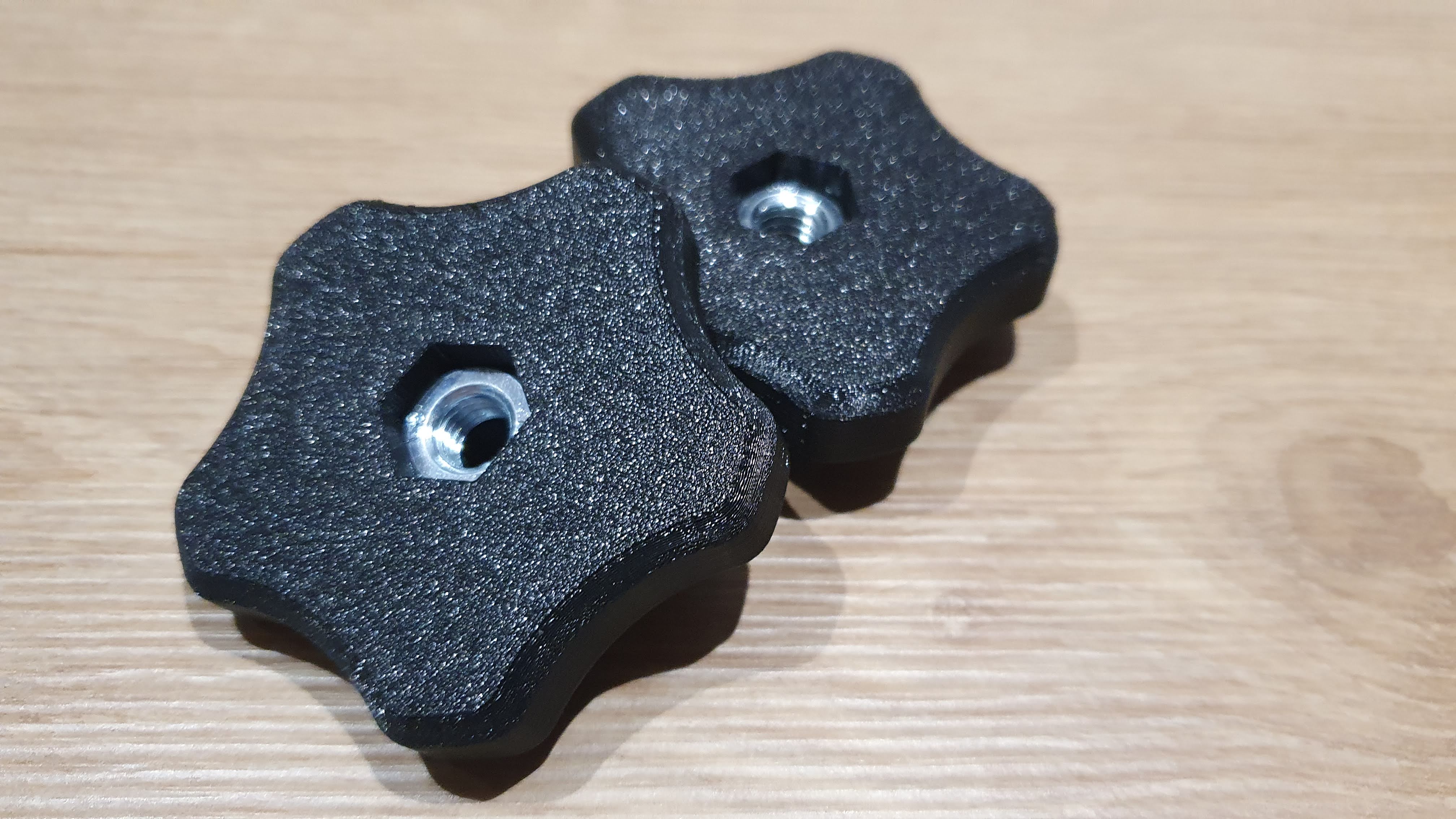 M8 (13mm) nut adapter