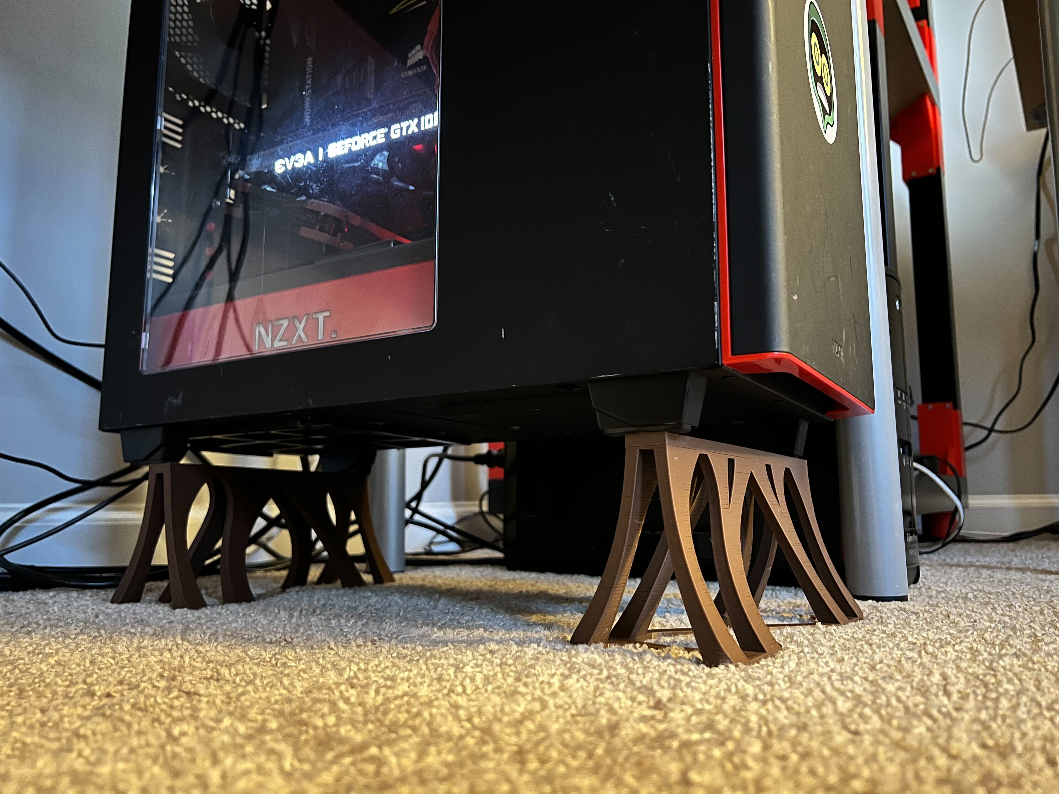 Miniatura 2 do modelo 3D Computer Floor Stand - Sized for Ender 3