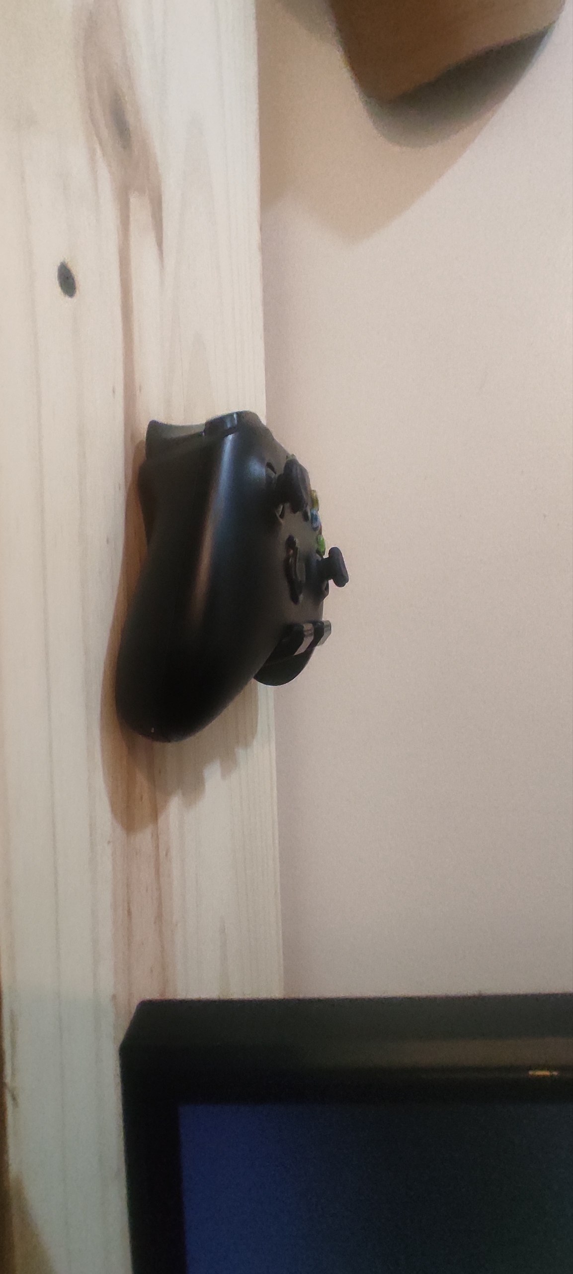 Miniatura 4 do modelo 3D Xbox Controller Wall Mount