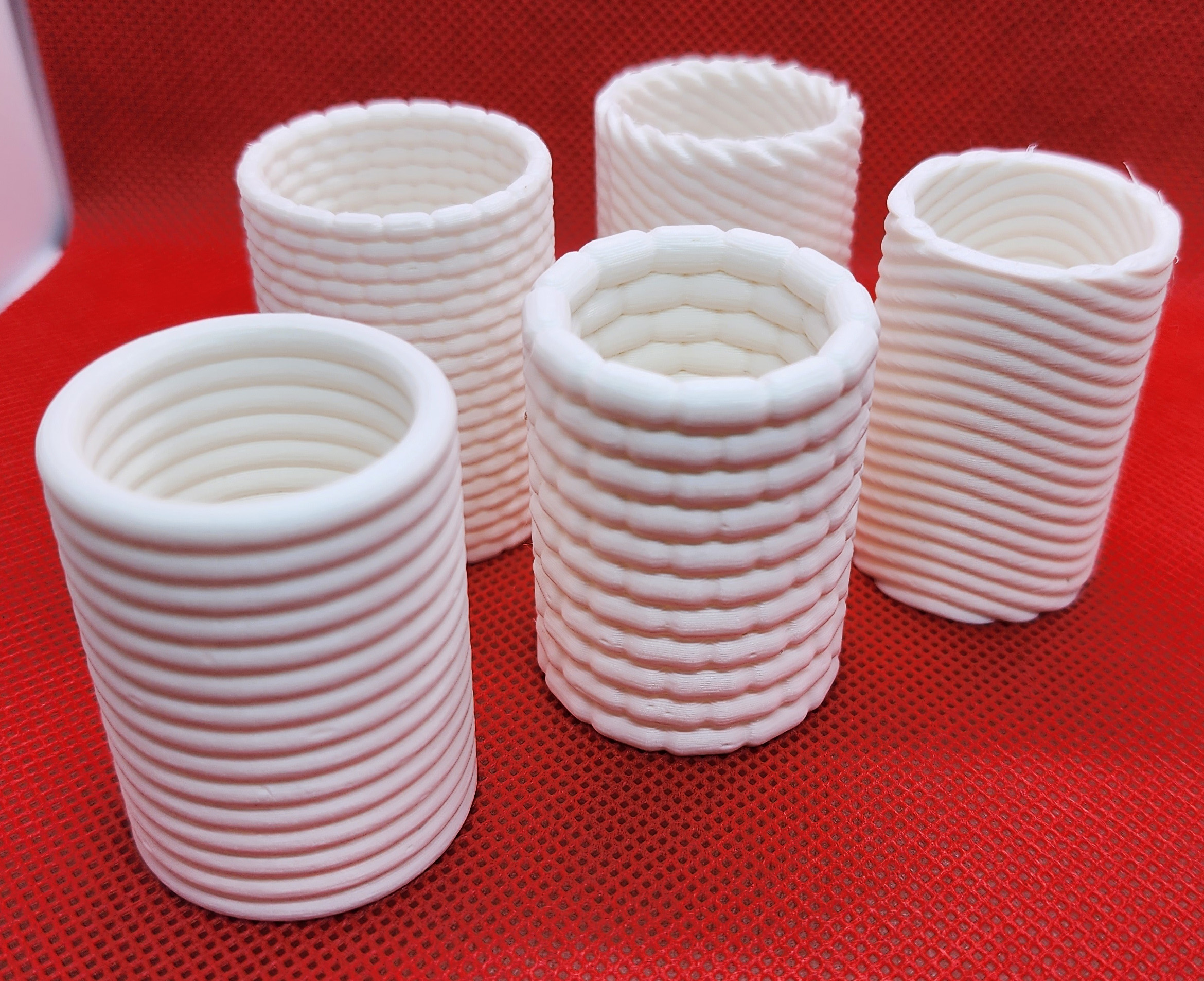 5 Bubbly Pen Cups
