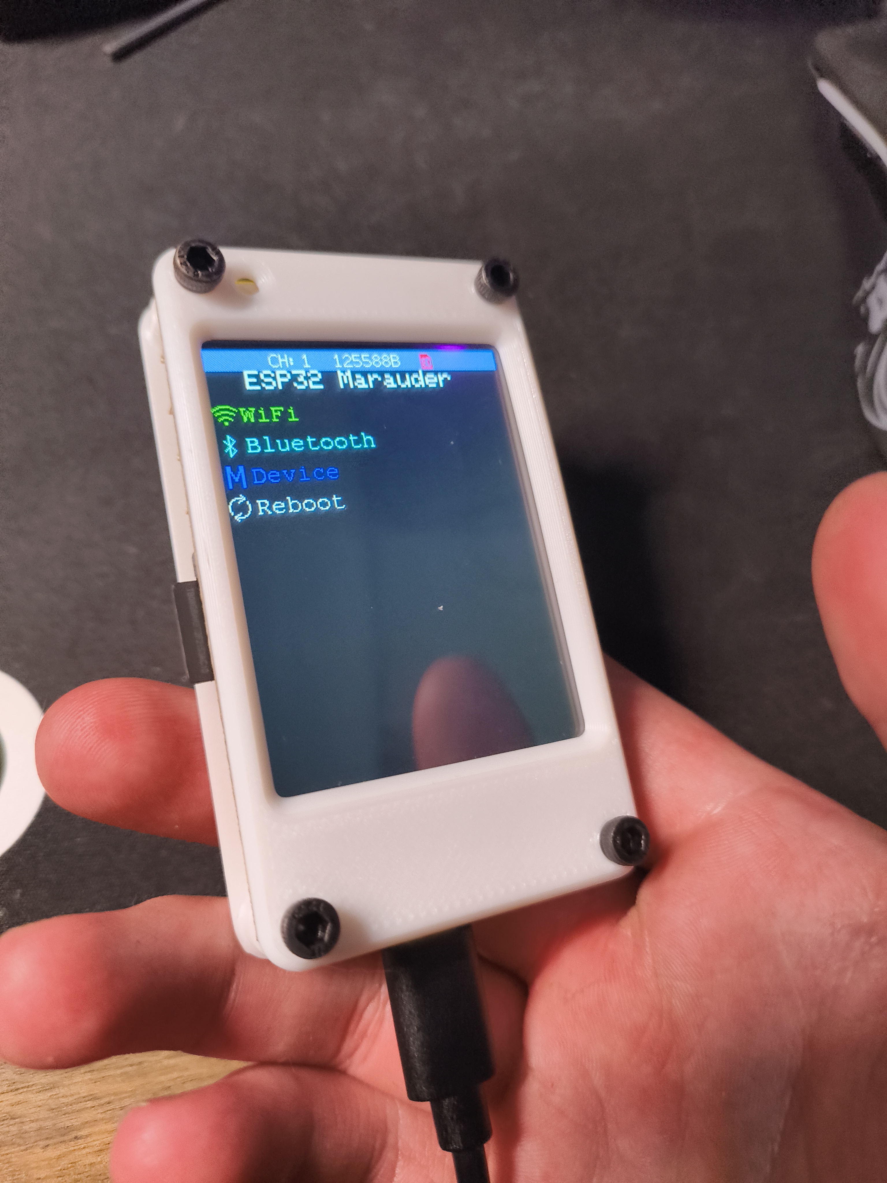 CYD 2.4 case - cheap yellow display shell for 2.4 inch model