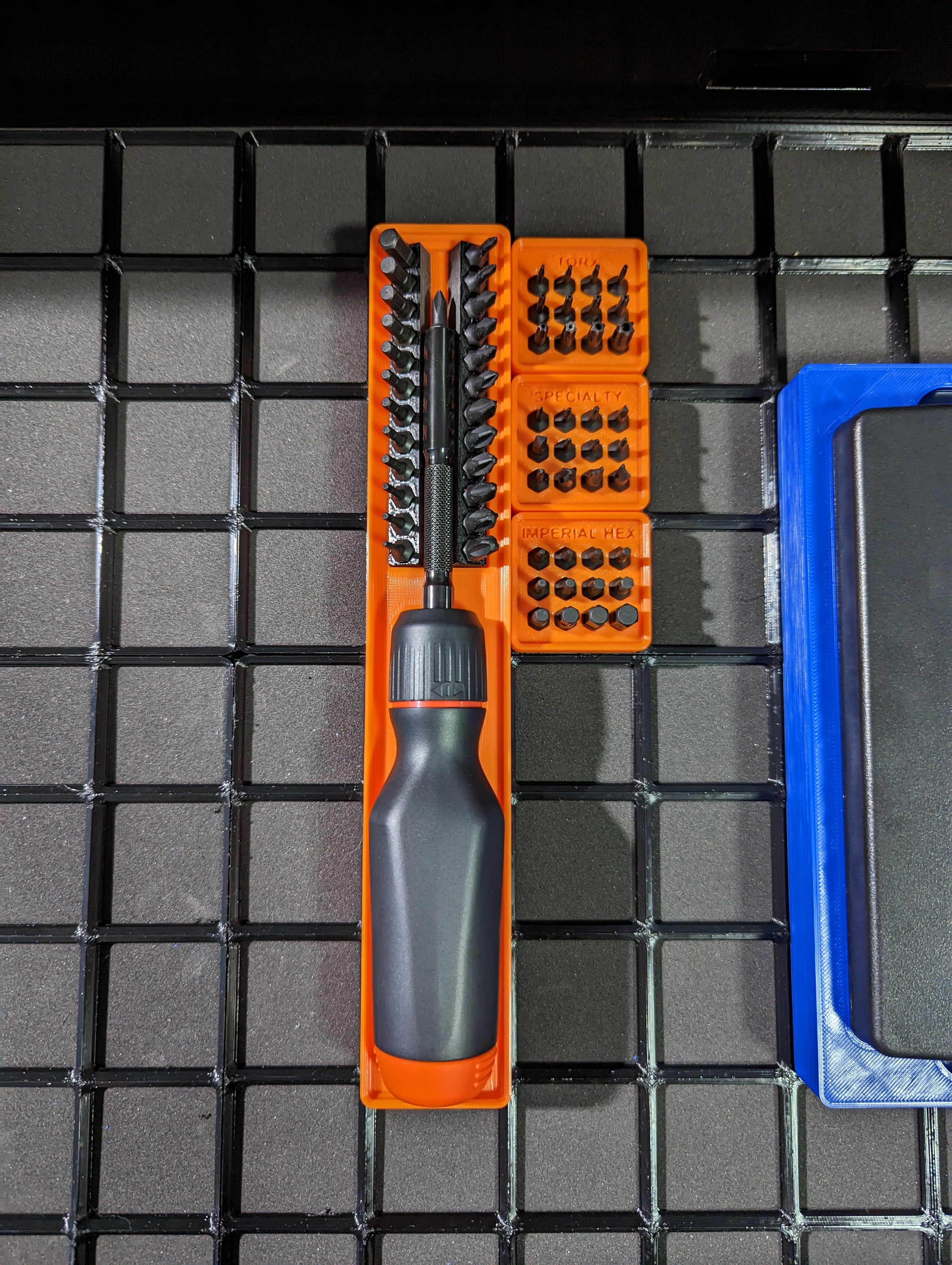 Gridfinity LTT Screwdriver and bit holder