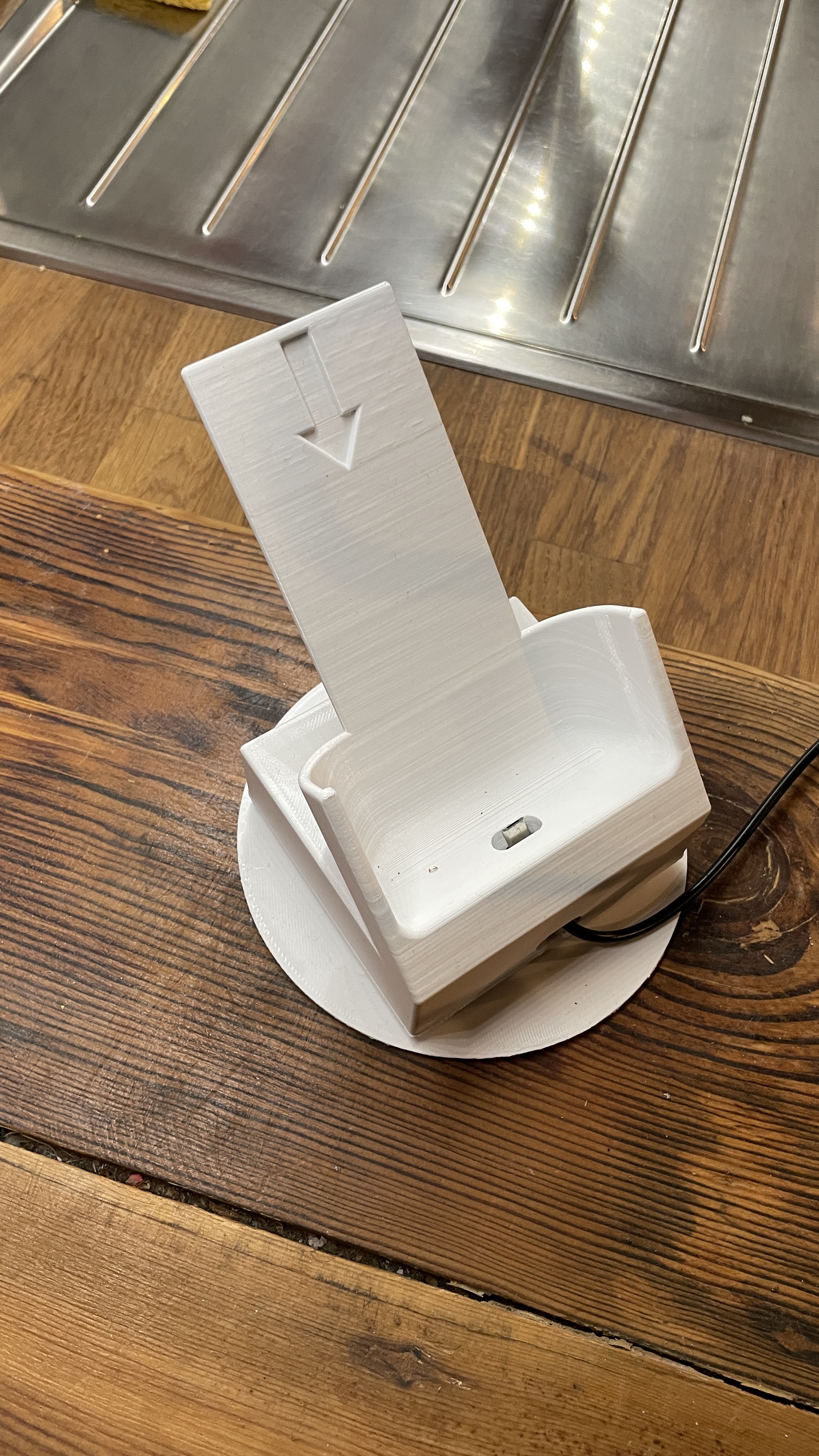 Miniatura 2 do modelo 3D Rotating SumUp stand with arrow