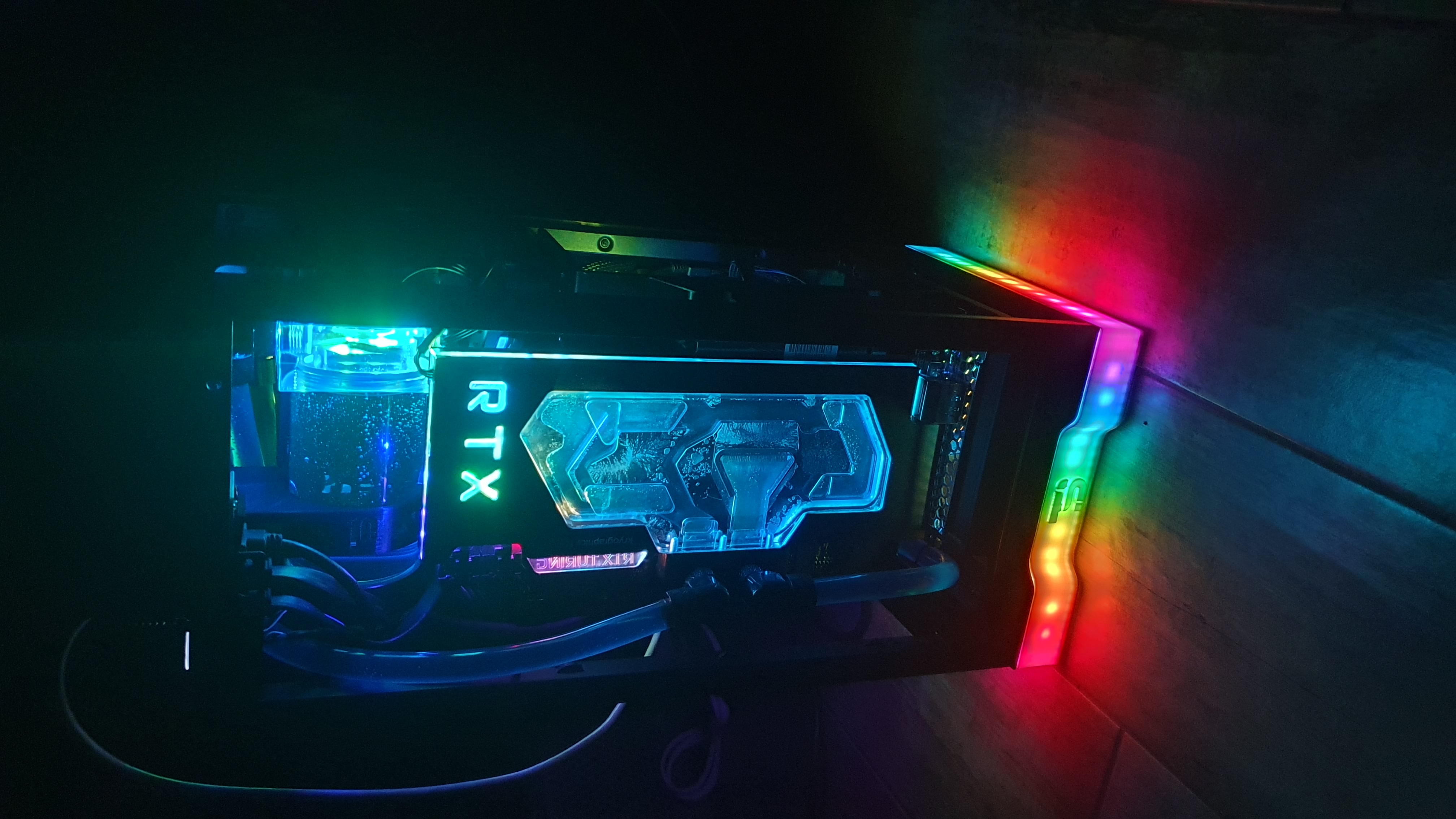 NZXT H1 V2 Custom - RGB Foot - 120mm Back