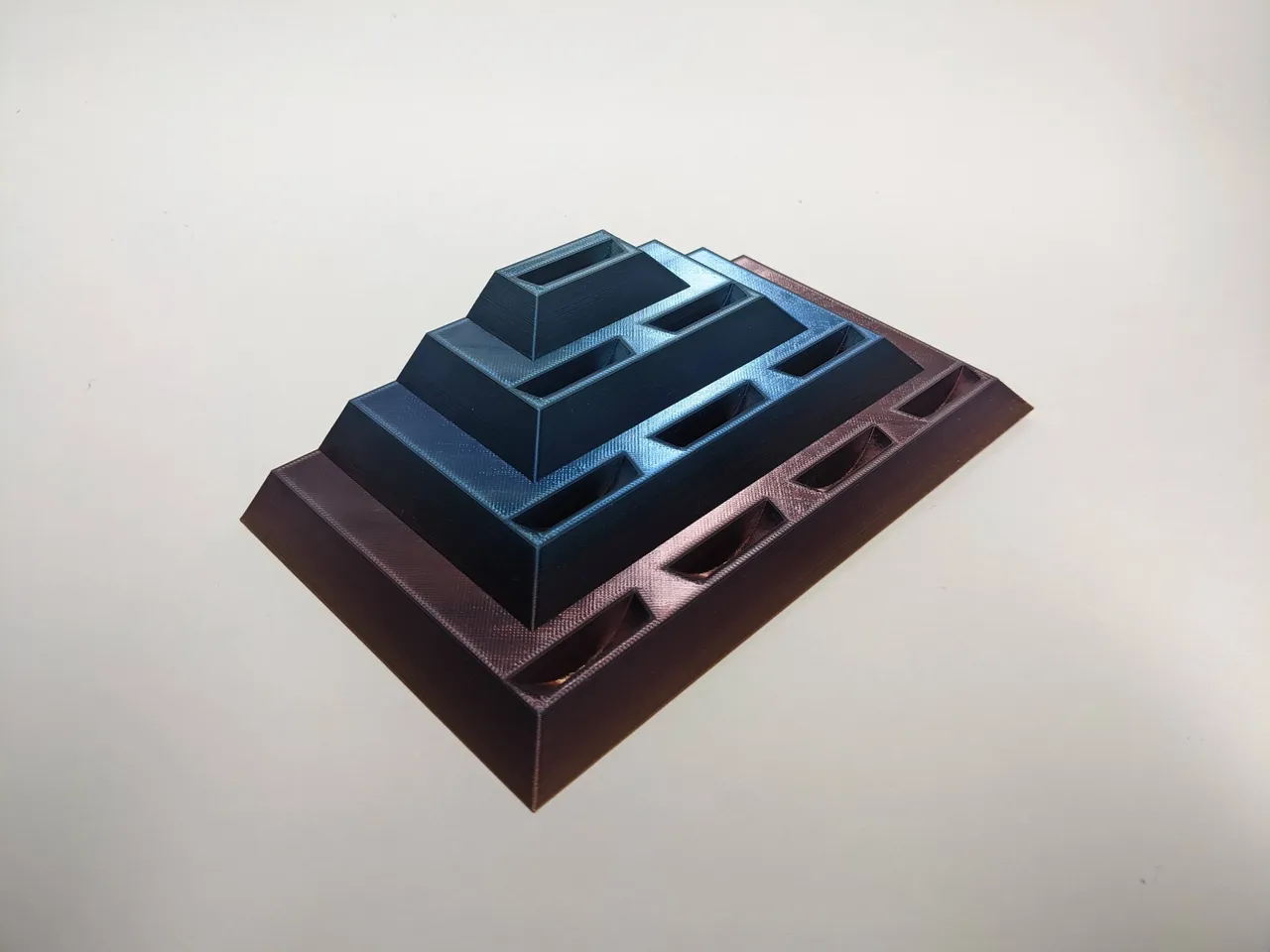 Large Pyramid Challenge Coin Holder by Daniel Ryan, Download free STL model