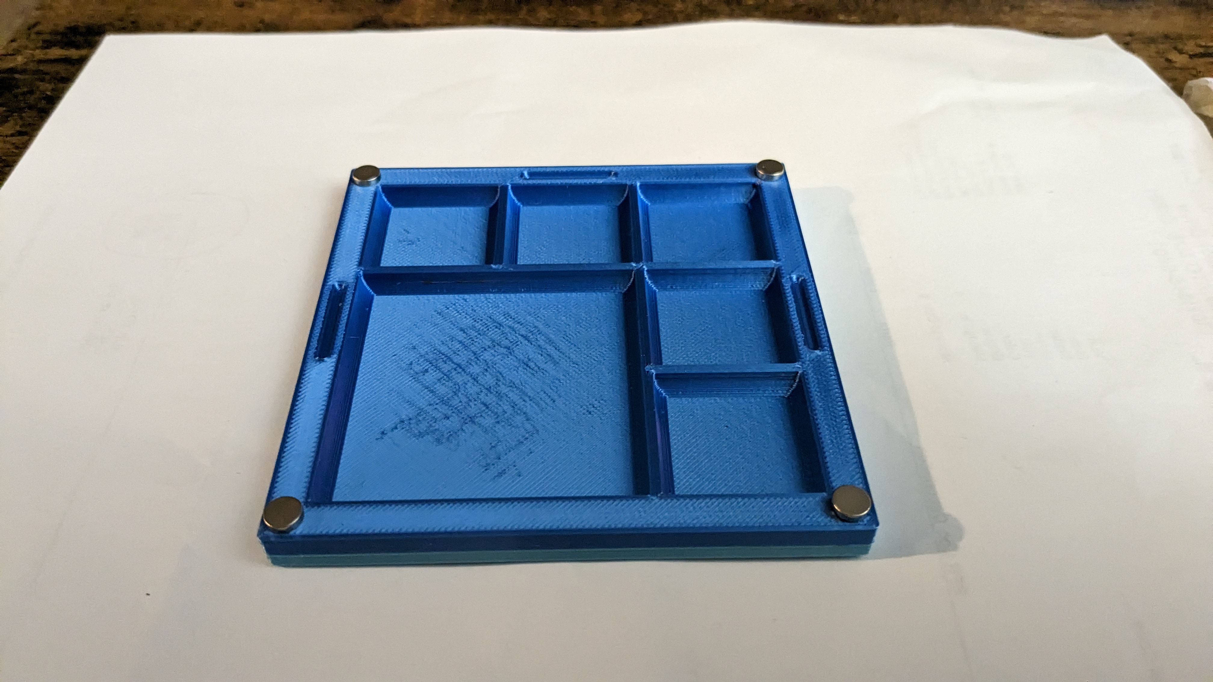 Screw Tray by Derek Huebl Download free STL model