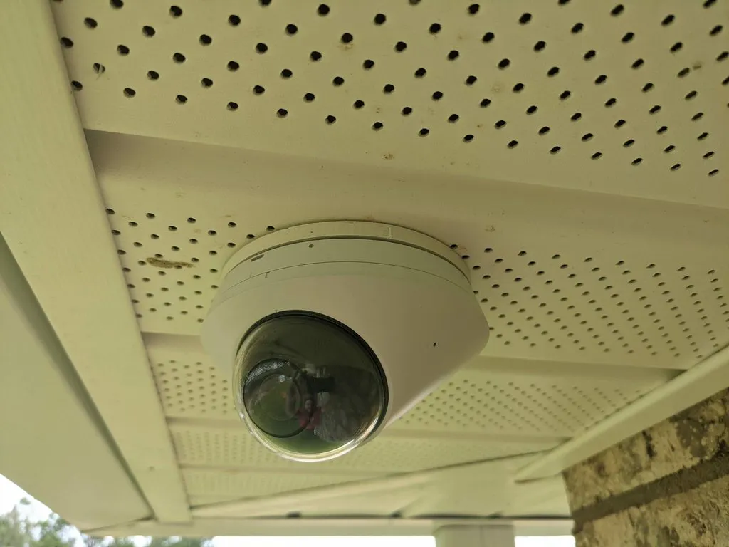 camera soffit mount