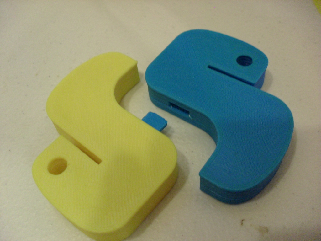 Python Logo Assembly by T3CHKOMMIE | Download free STL model ...