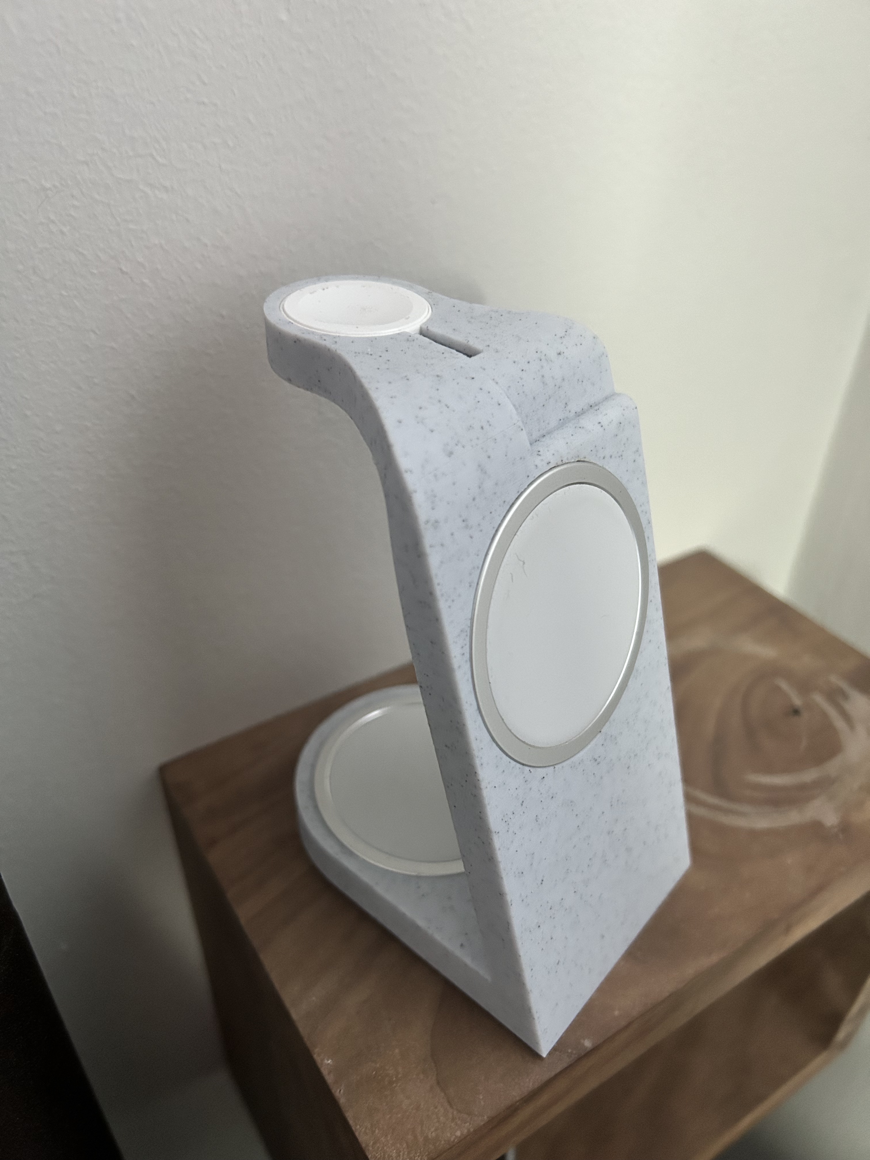 MagSafe MultiCharger Stand