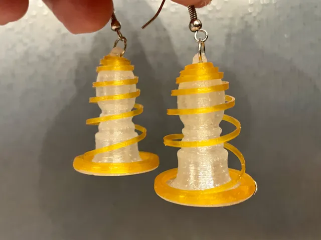 weird spiral earrings / divné spirálové náušnice