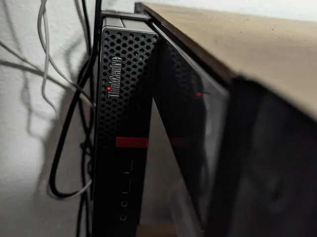Lenovo ThinkCentre-Halterung für Schwerlastregal