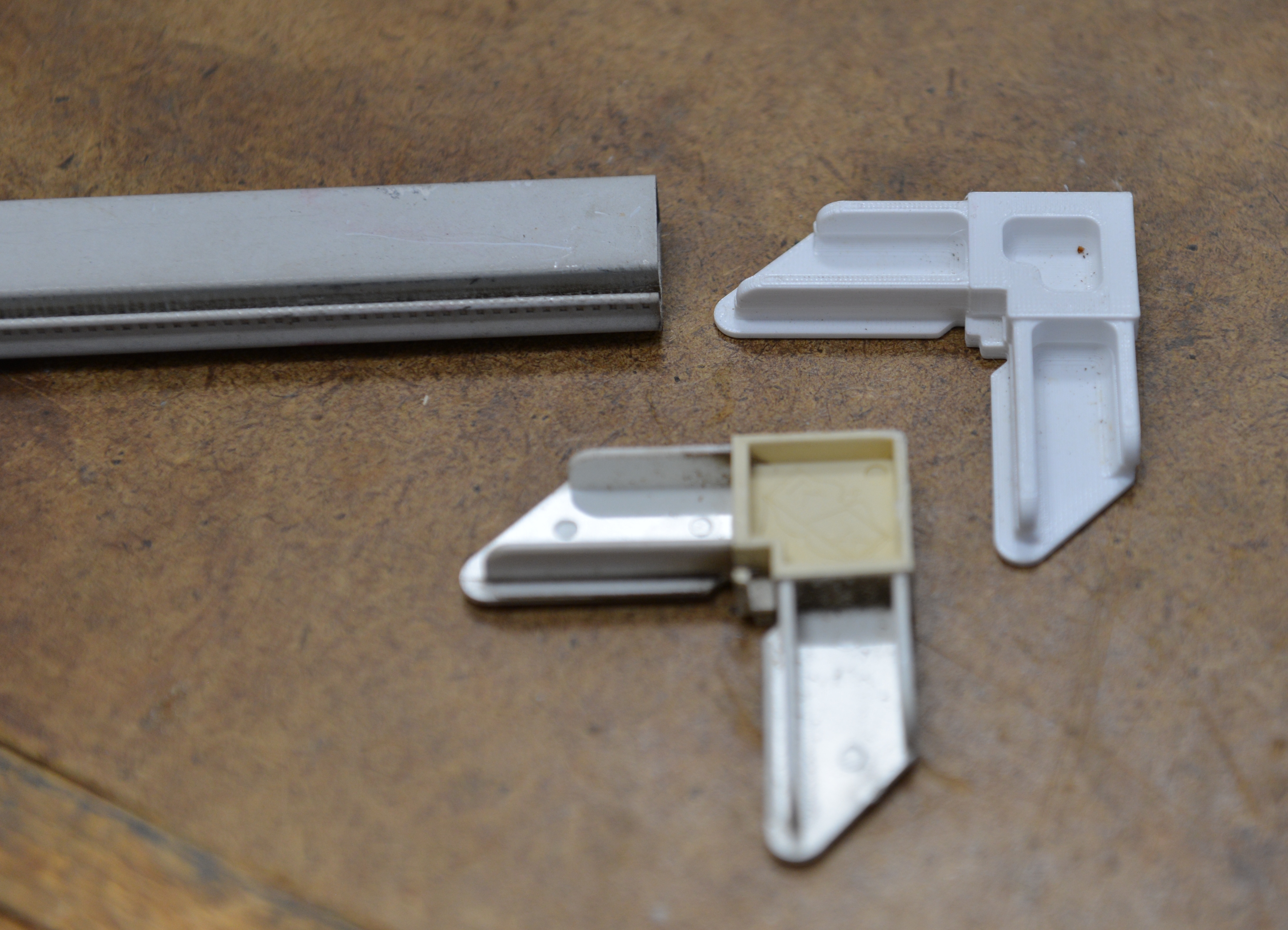 Window screen corner replacements