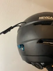 Ski helmet hook / Háček na lyžařské helmě