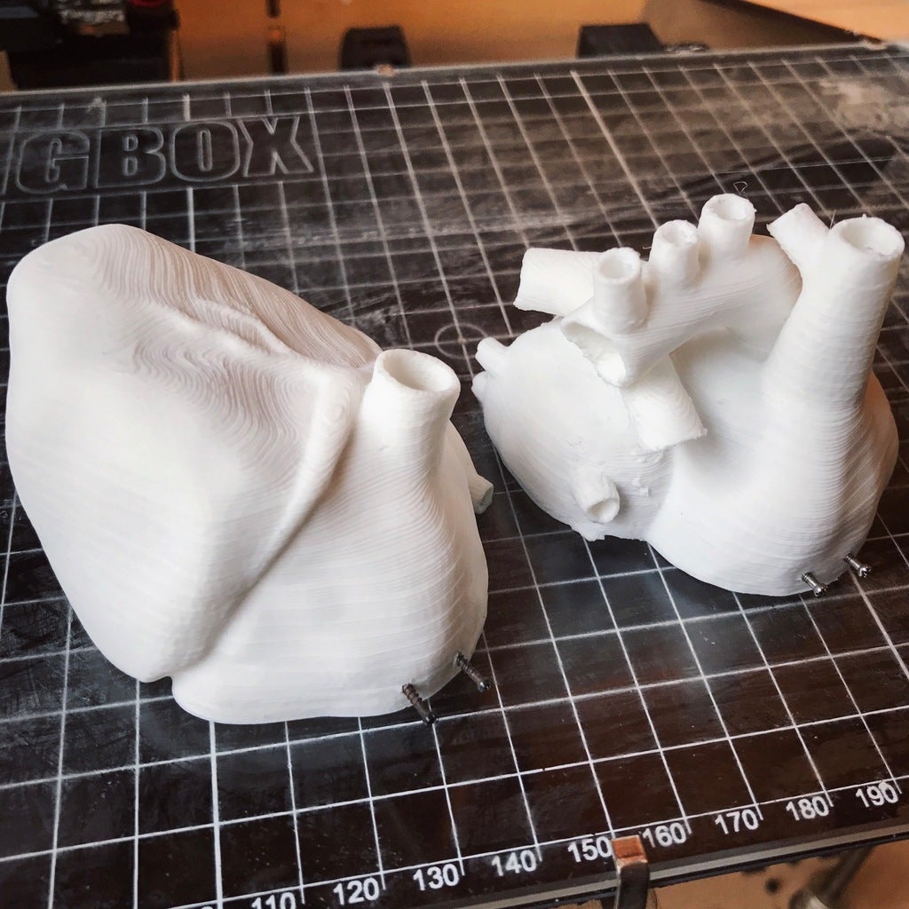 Miniatura 2 do modelo 3D Heart Shaped Box