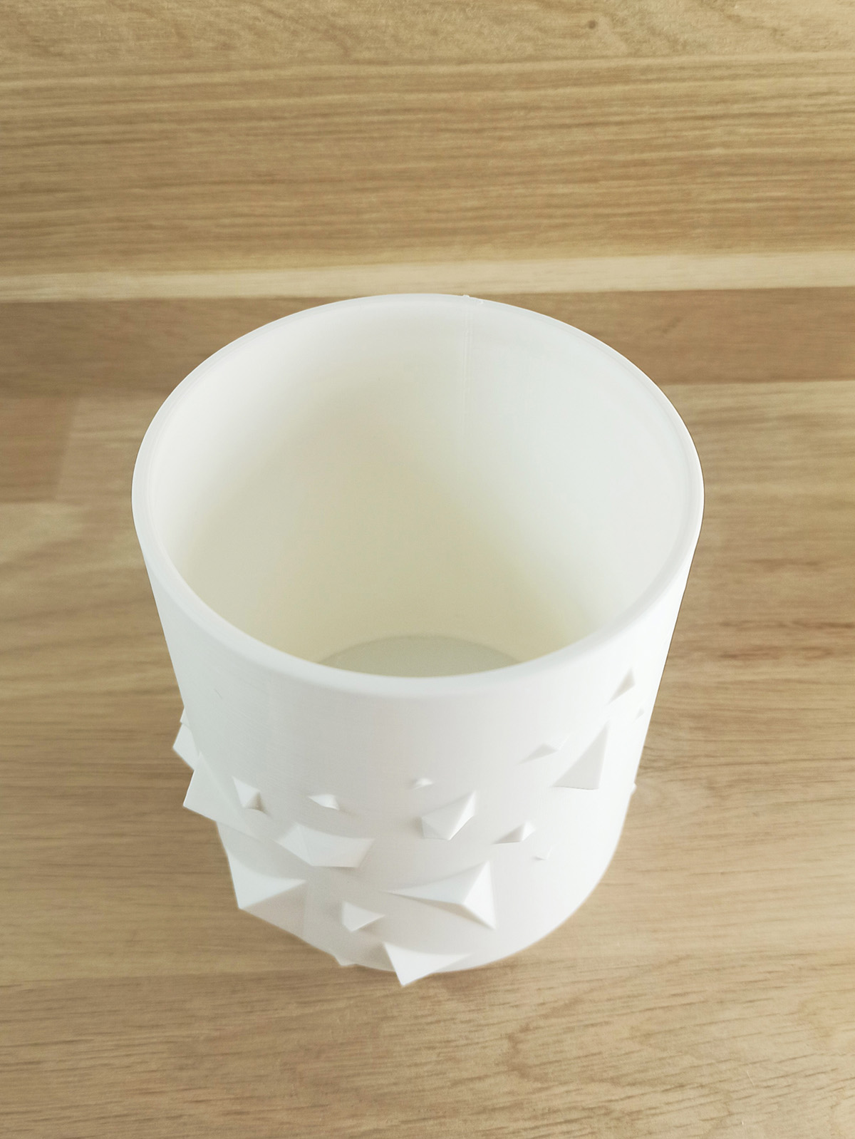 Miniatura 6 do modelo 3D Flower Pot - Pyramidal shards