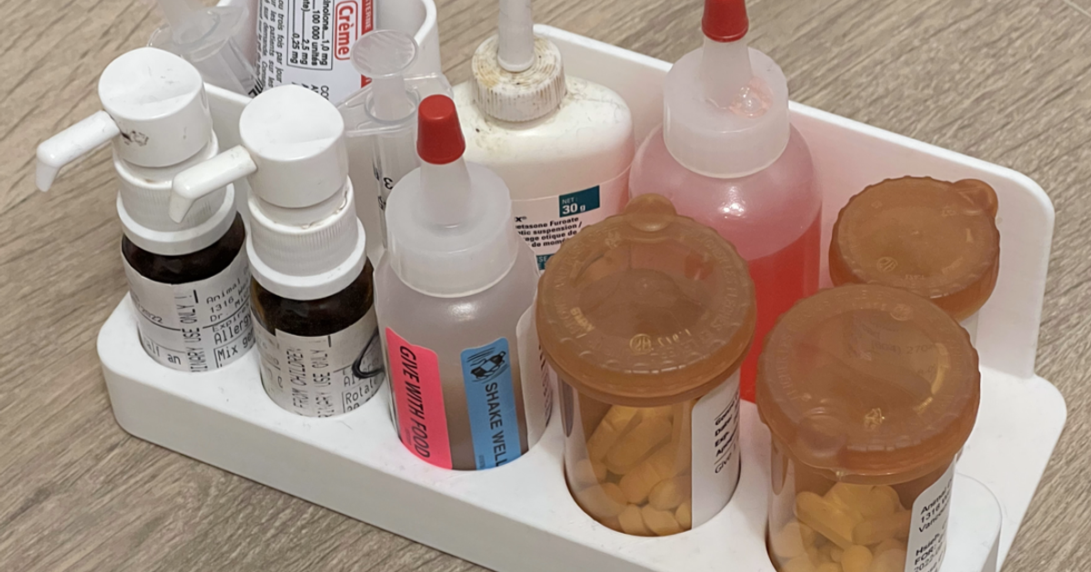 Improved Pill Bottle Organizer by Steamboat Ed, Download free STL model
