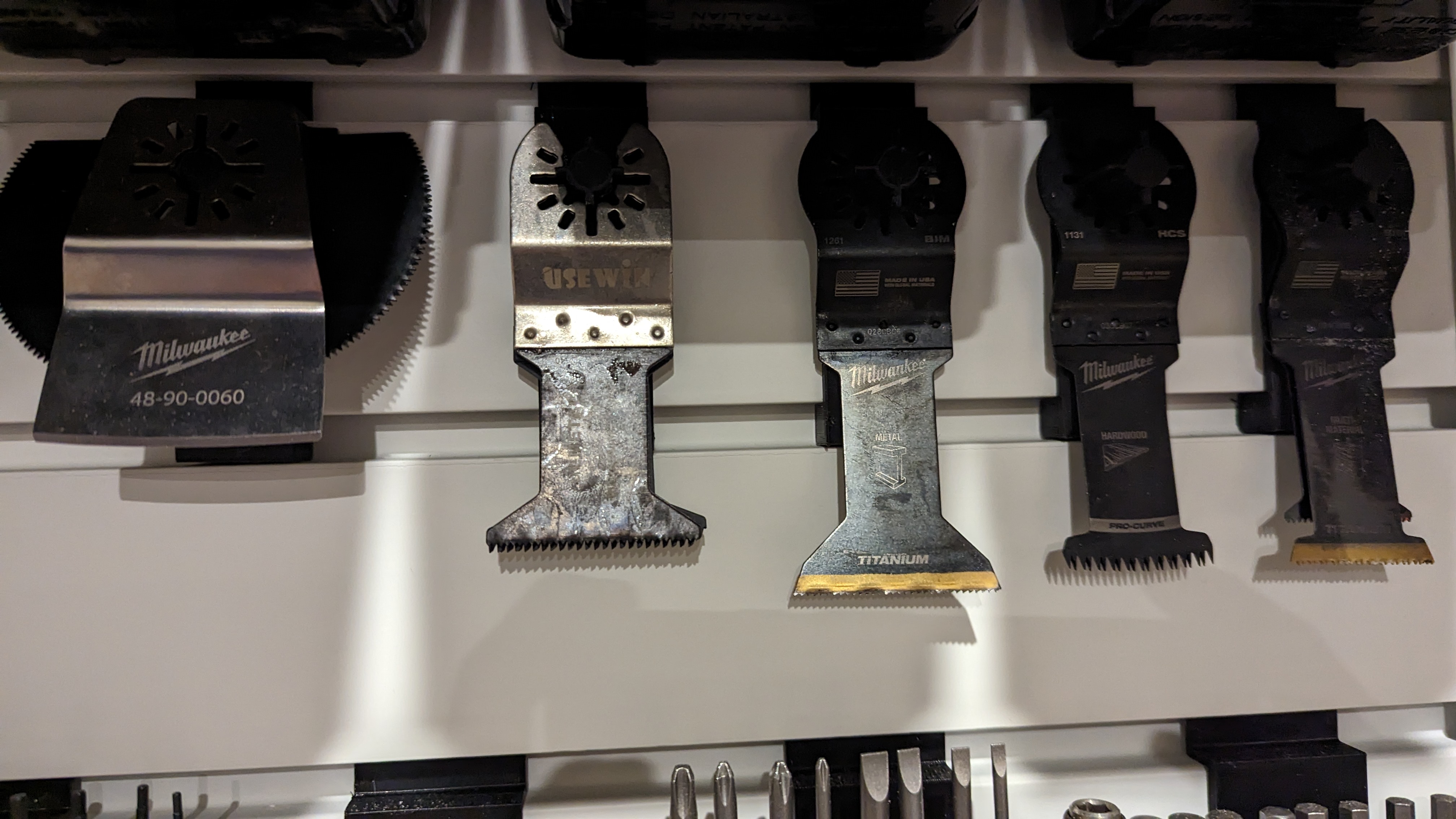 Multi-Tool Blade Holder for 3" Slatwall