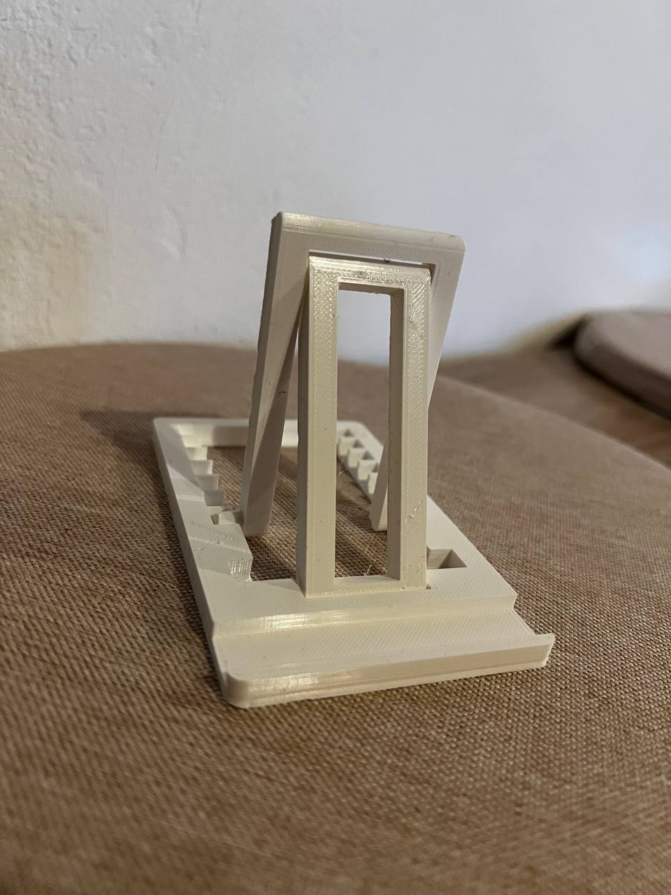 Miniatura 4 do modelo 3D Foldable Tablet Stand