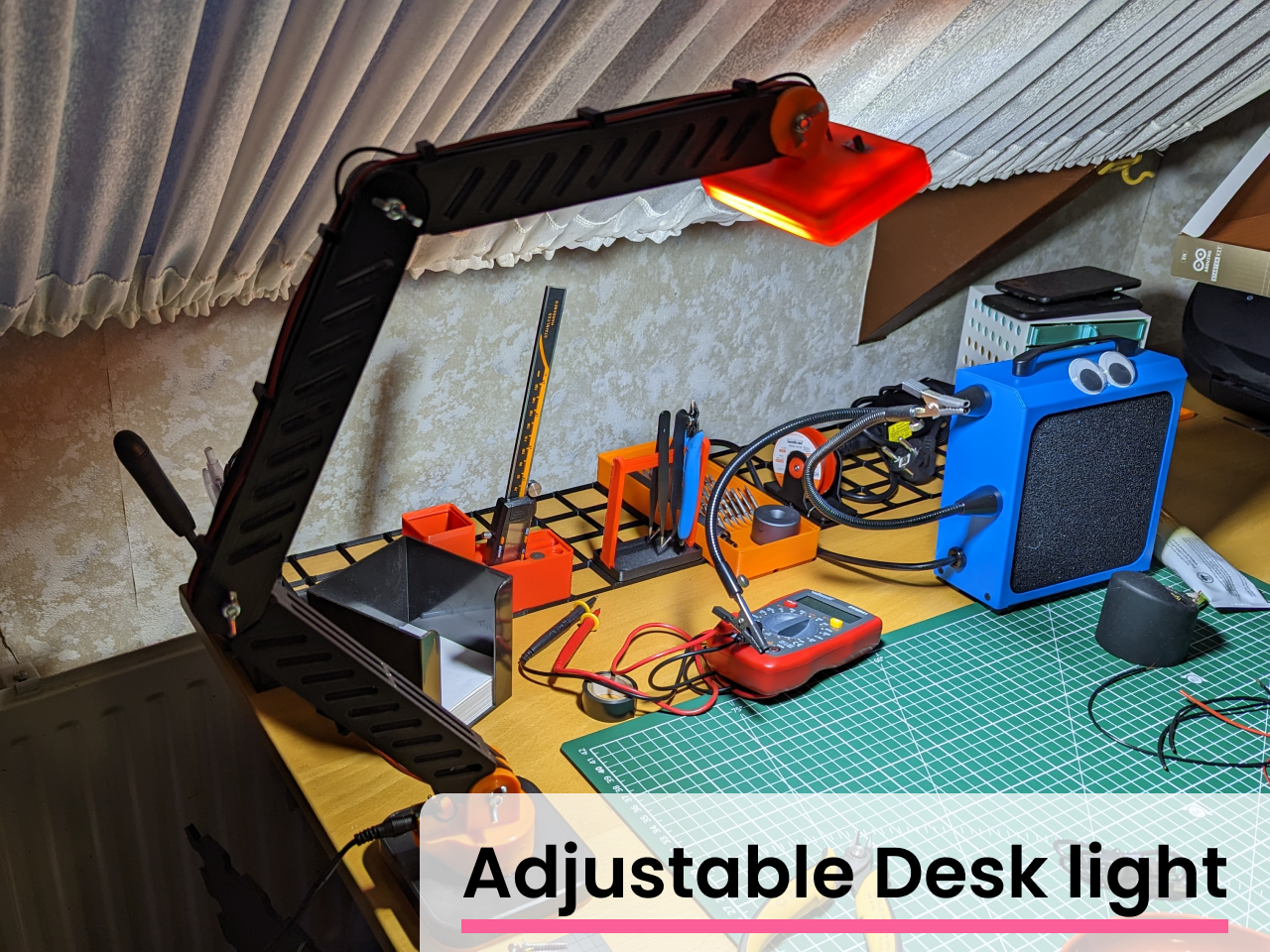 Adjustable Turning Desk Light