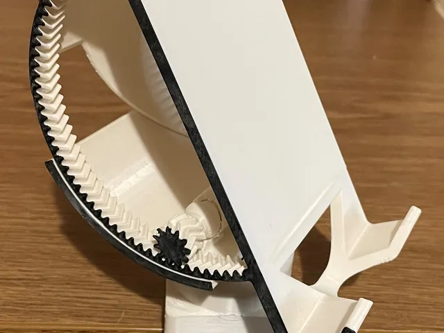 360° Rotating Adjustable Phone Holder With Table Clamp