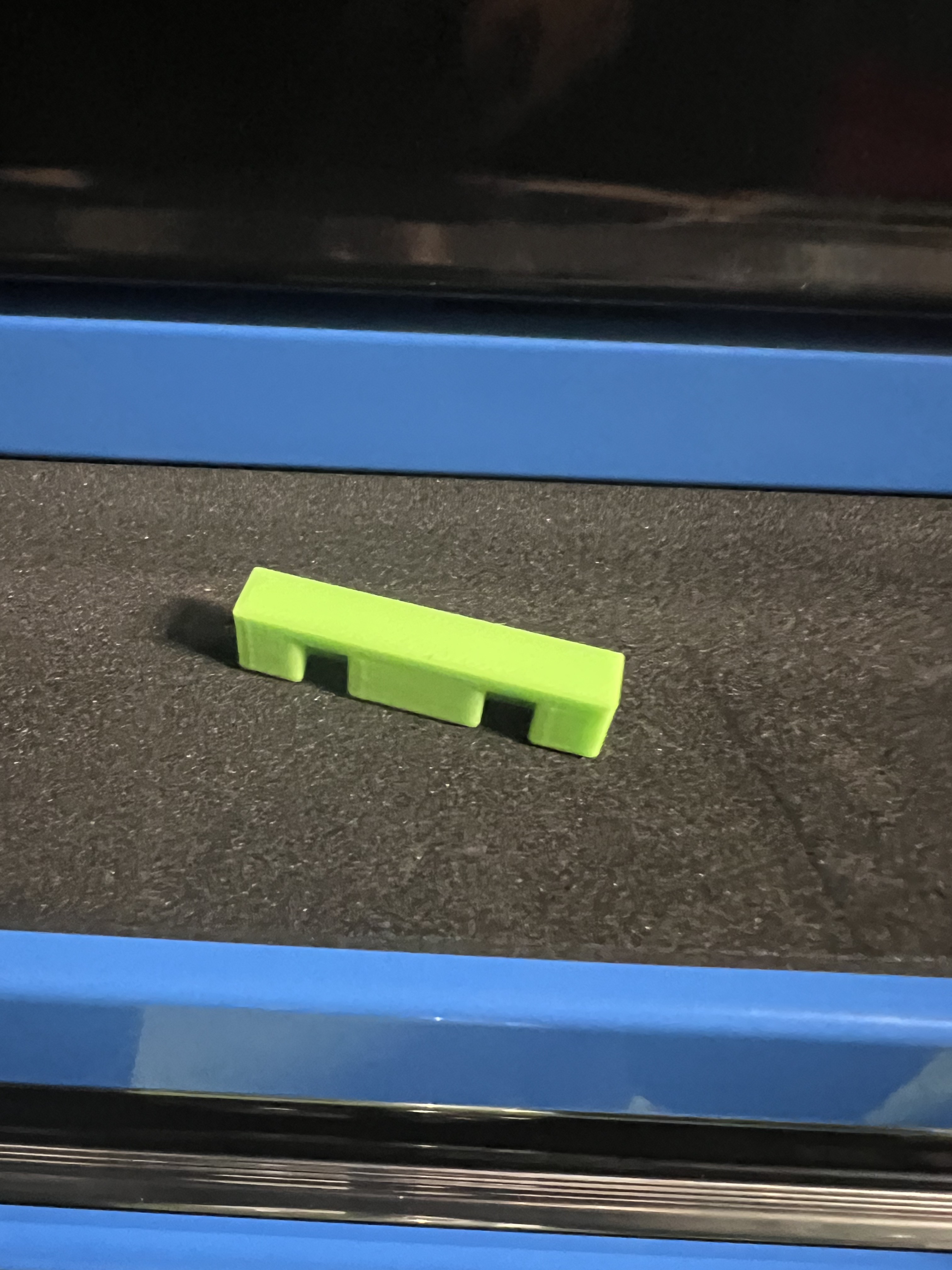 Modular 1/2 socket organizer end cap