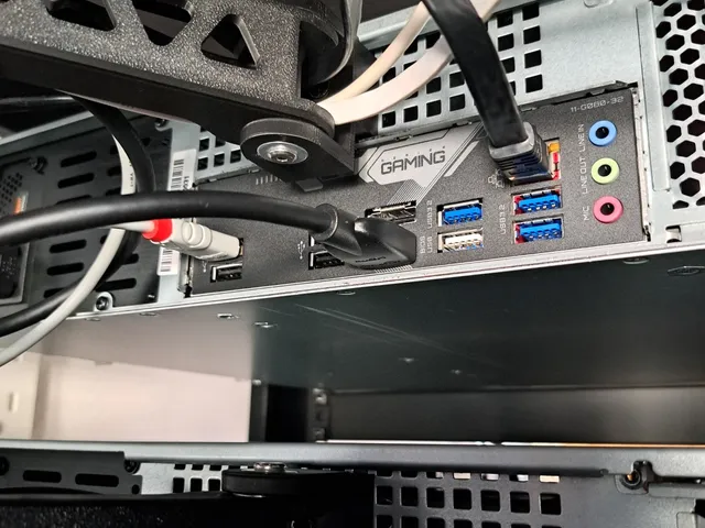 Adapter for Silvertsone RM23 Rackmount Server Case