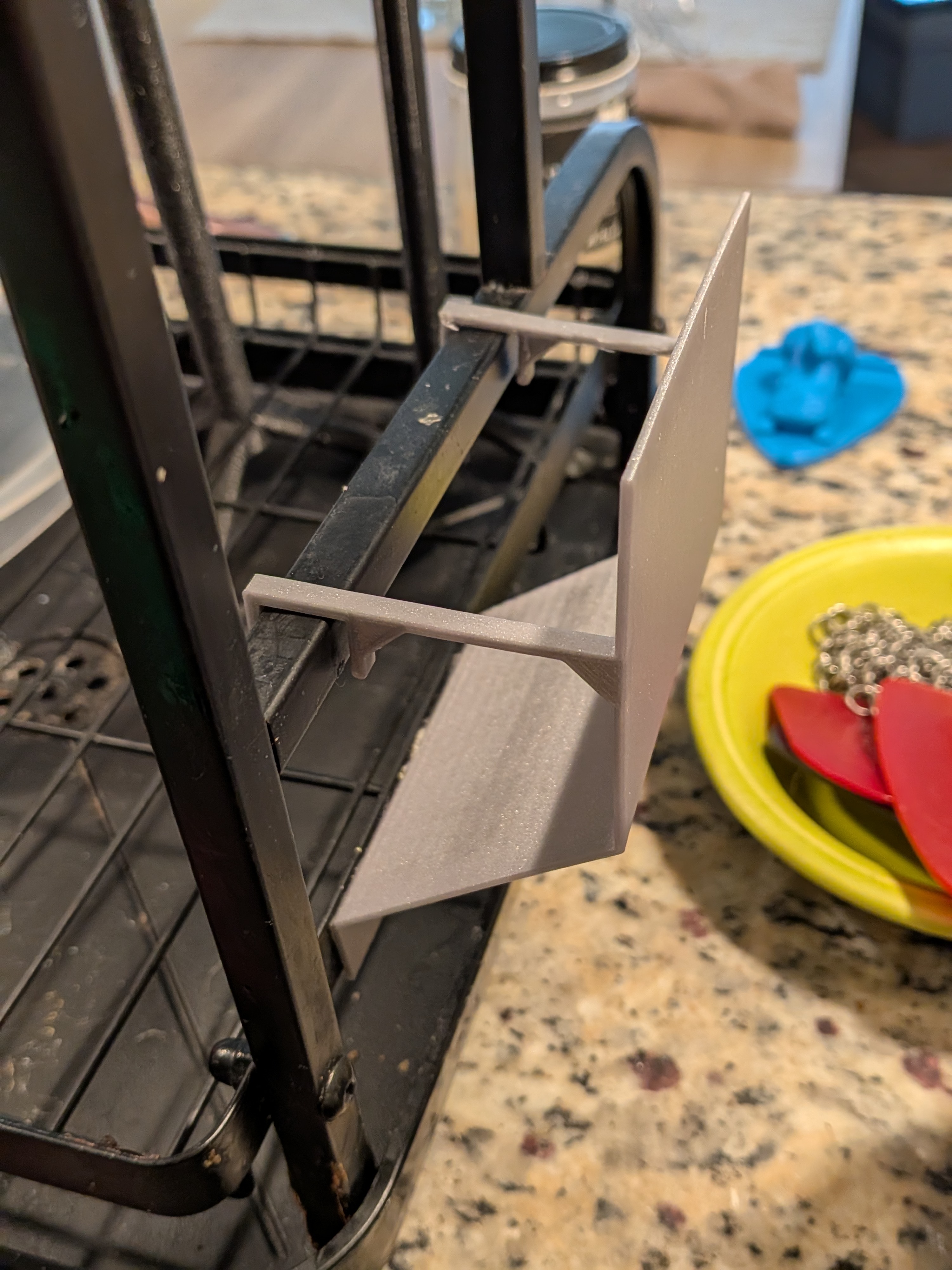 Sponge holder for drying rack