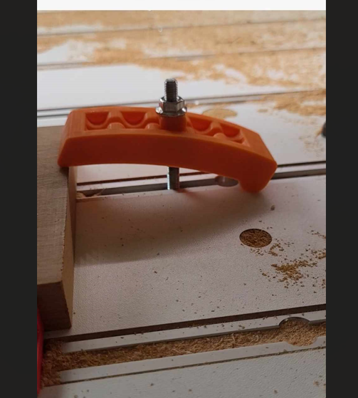 Miniatura 4 do modelo 3D CNC clamps