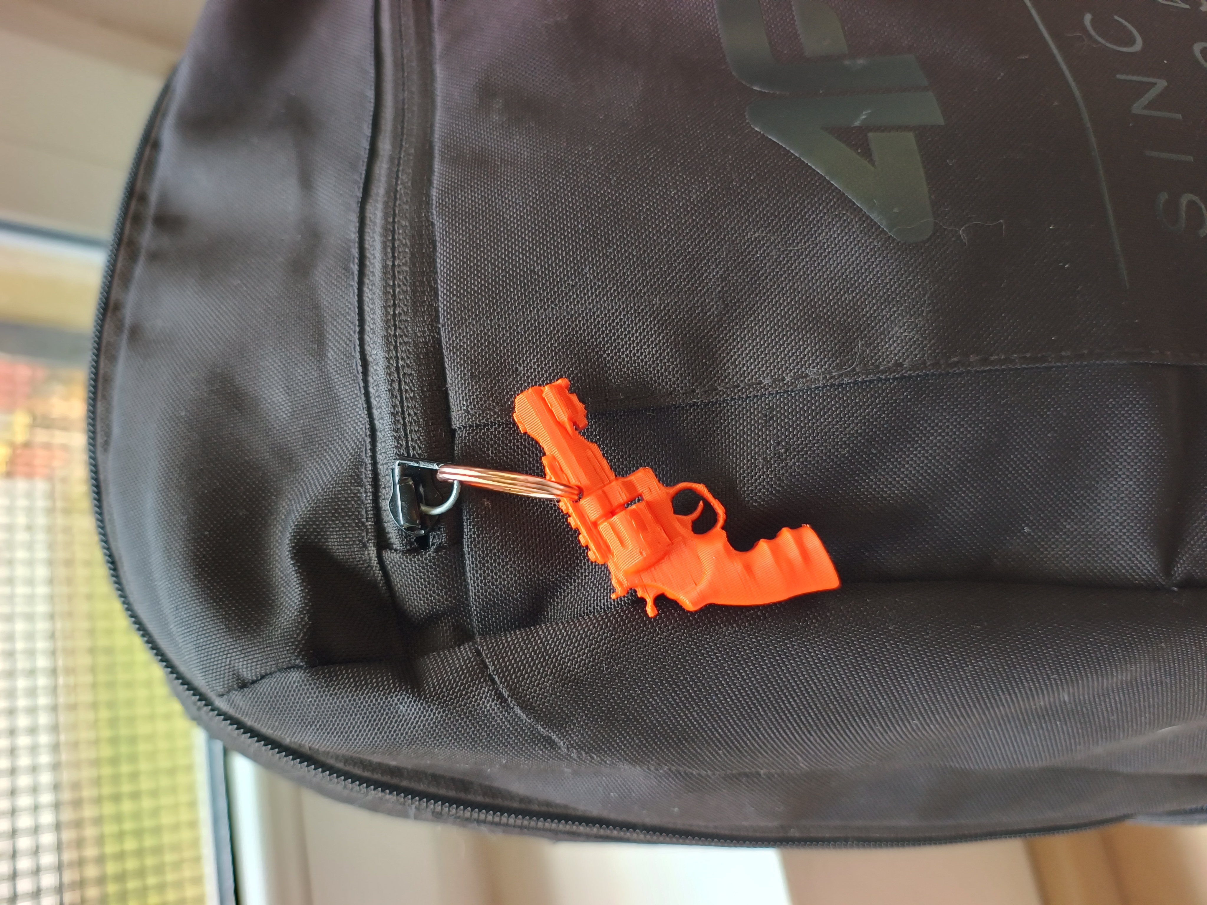R8 Revolver / CS2 charm