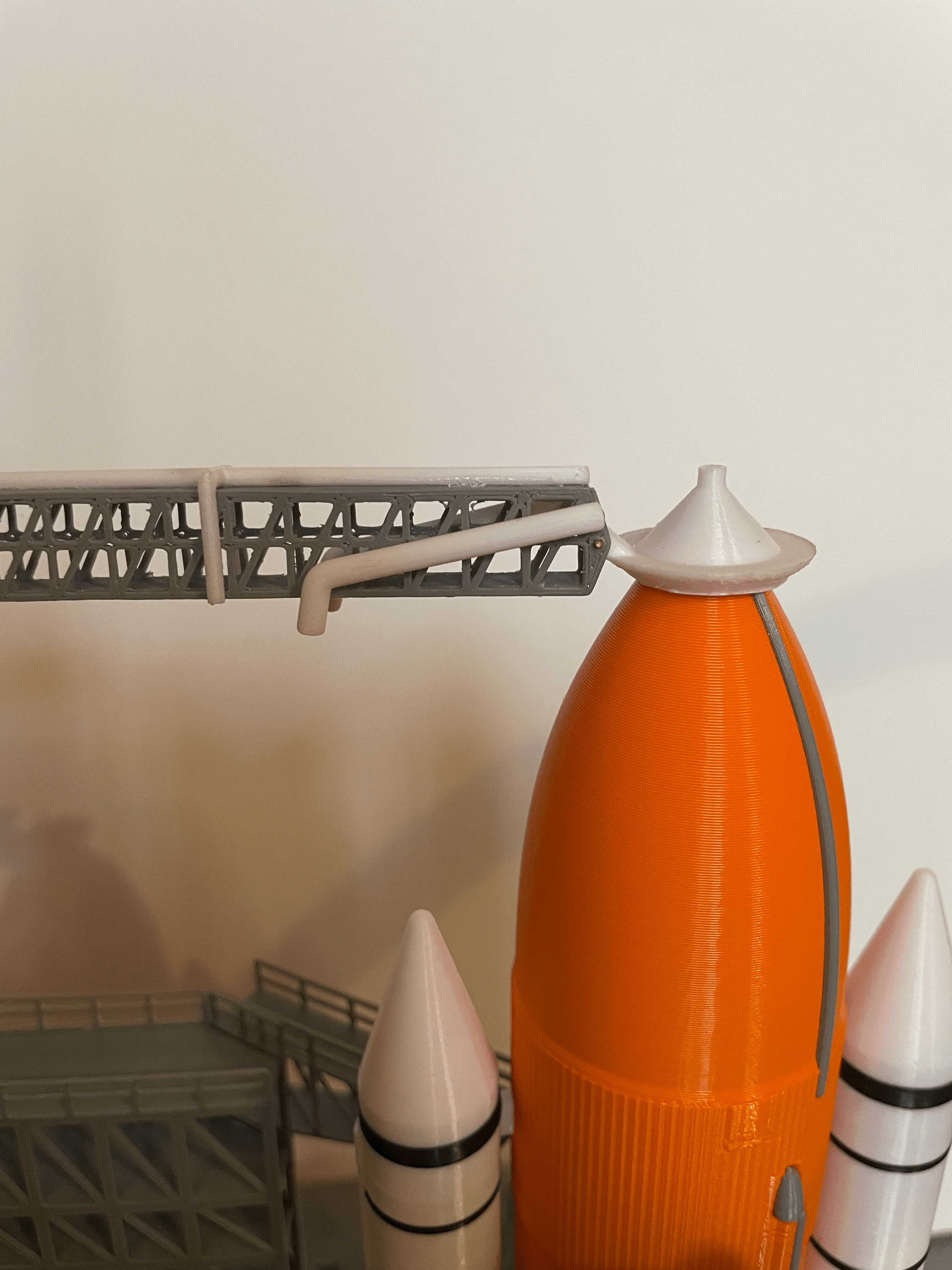 Miniatura 5 do modelo 3D Space Shuttle FSS Tower