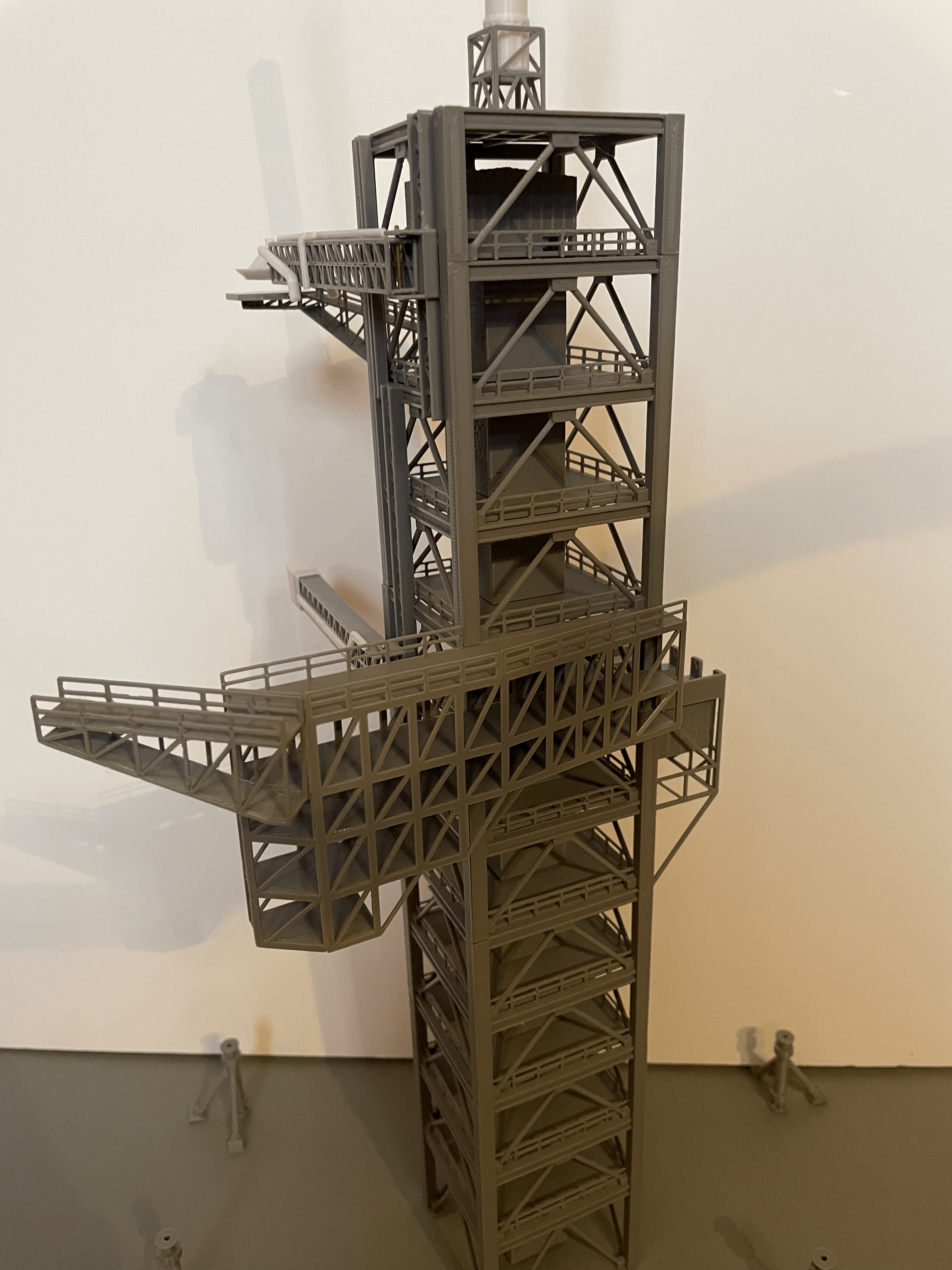 Miniatura 8 do modelo 3D Space Shuttle FSS Tower