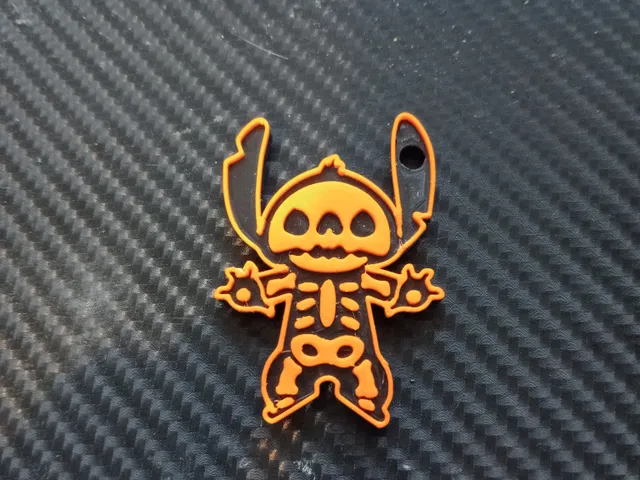 Halloween Stitch keychain
