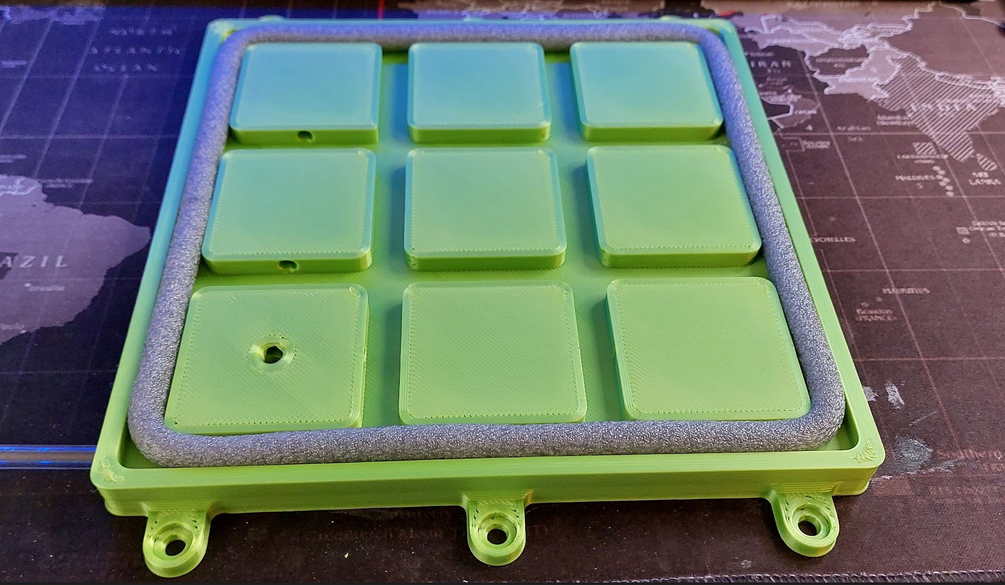 Table à dépression / Vacuum table by jerrydi Download free STL model