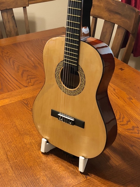 3/4 Guitar Stand