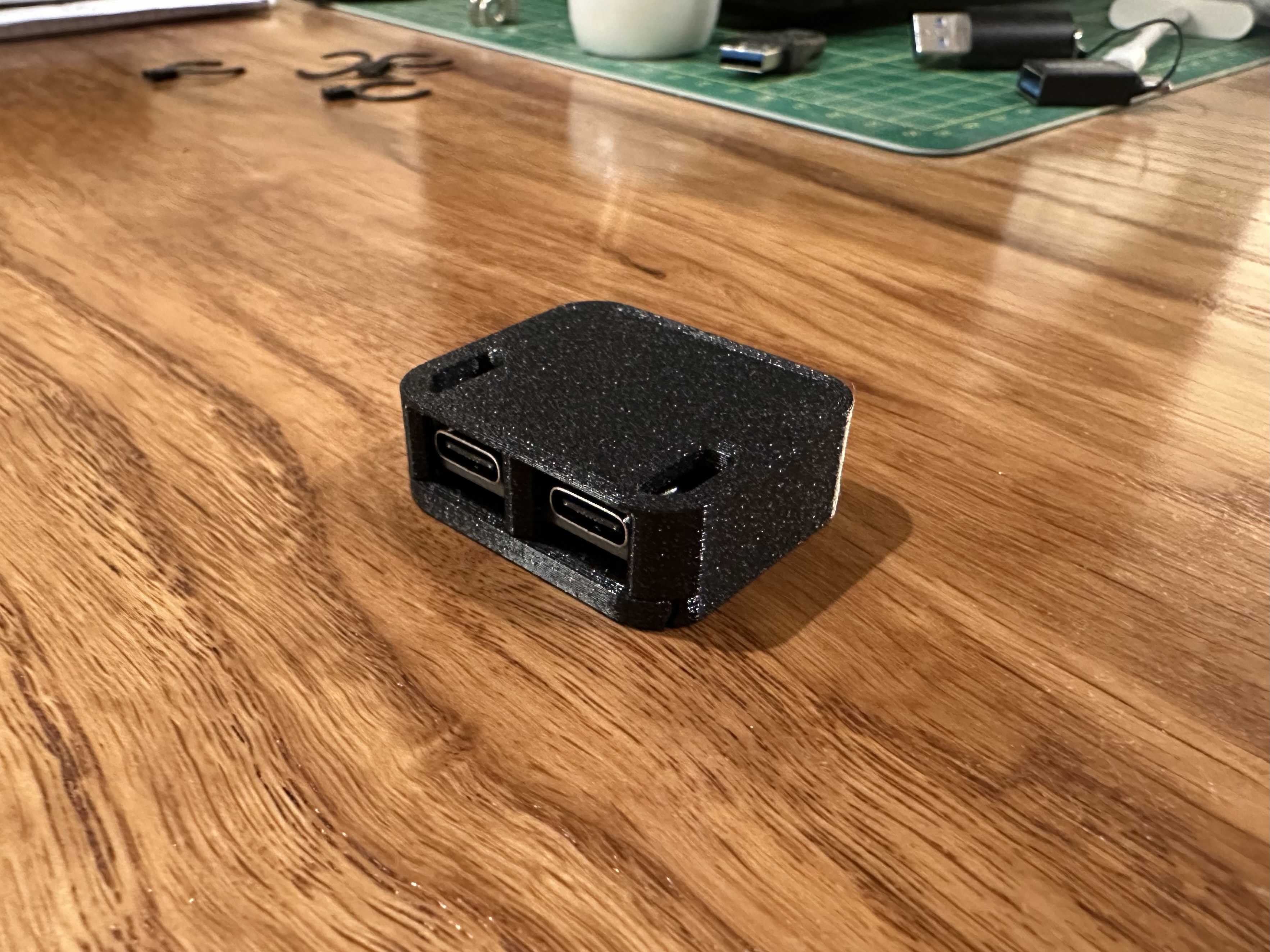 USB Splitter Case (Blicube BliKVM) par pixelwave Téléchargez gratuitement un modèle STL