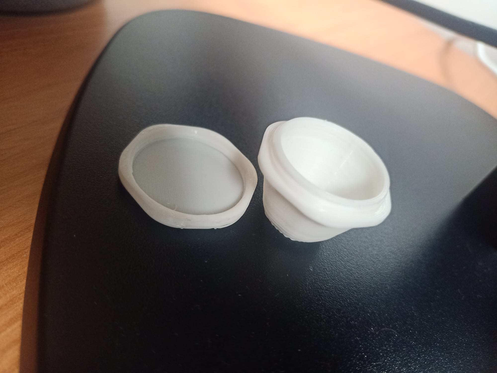 MiniLip balm container by ByTopein Download free STL model